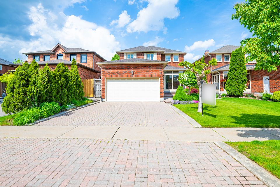 71 links Road, Vaughan, ON L6A 1L4