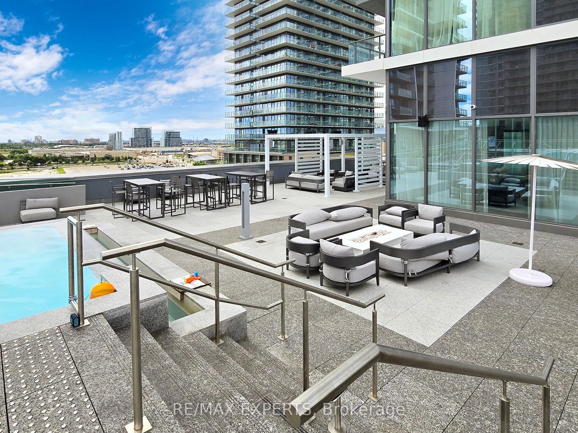 7890 Jane Street 3708