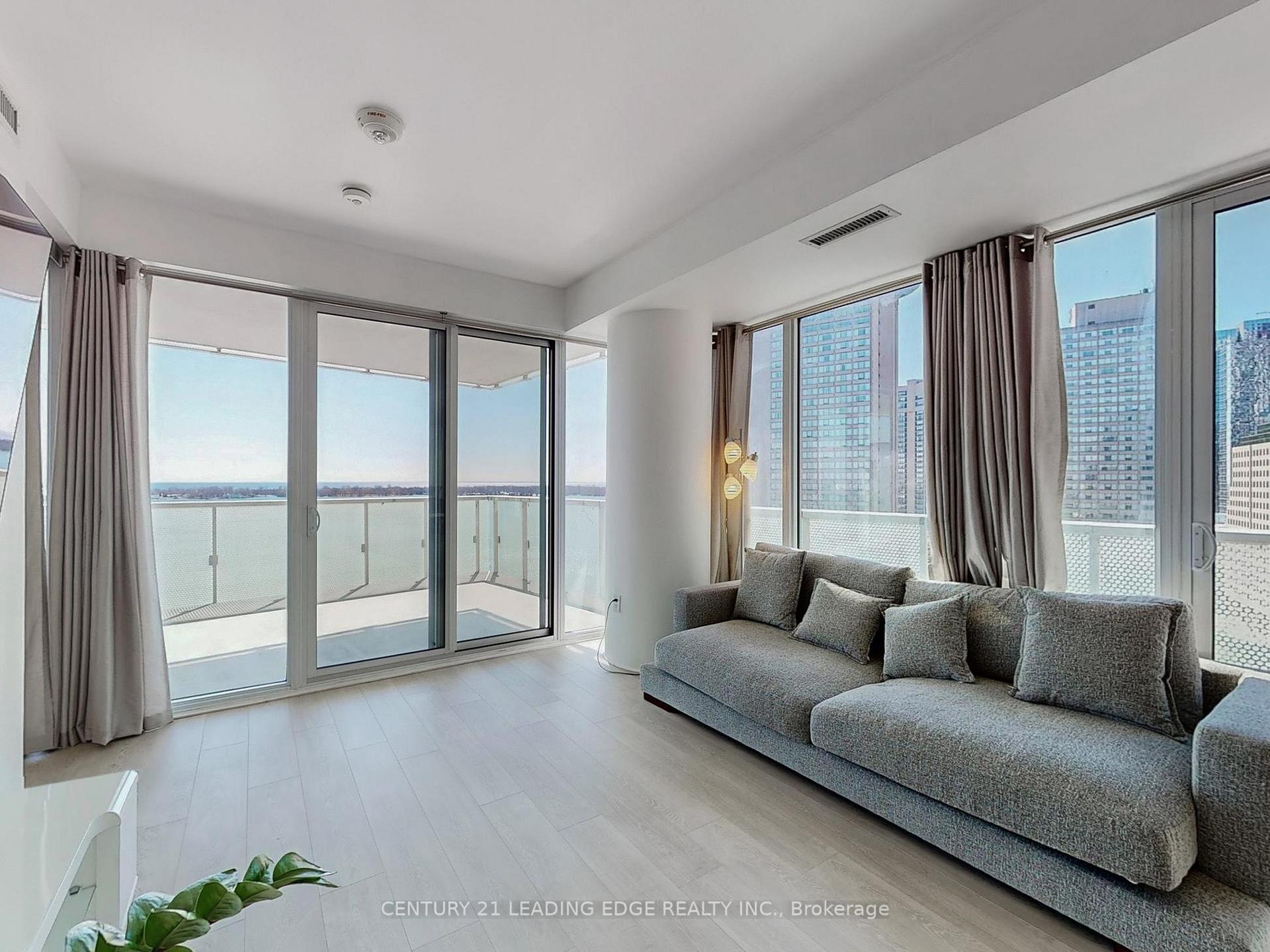 1 Bedroom Condo at 15 Queens,  Toronto For sale