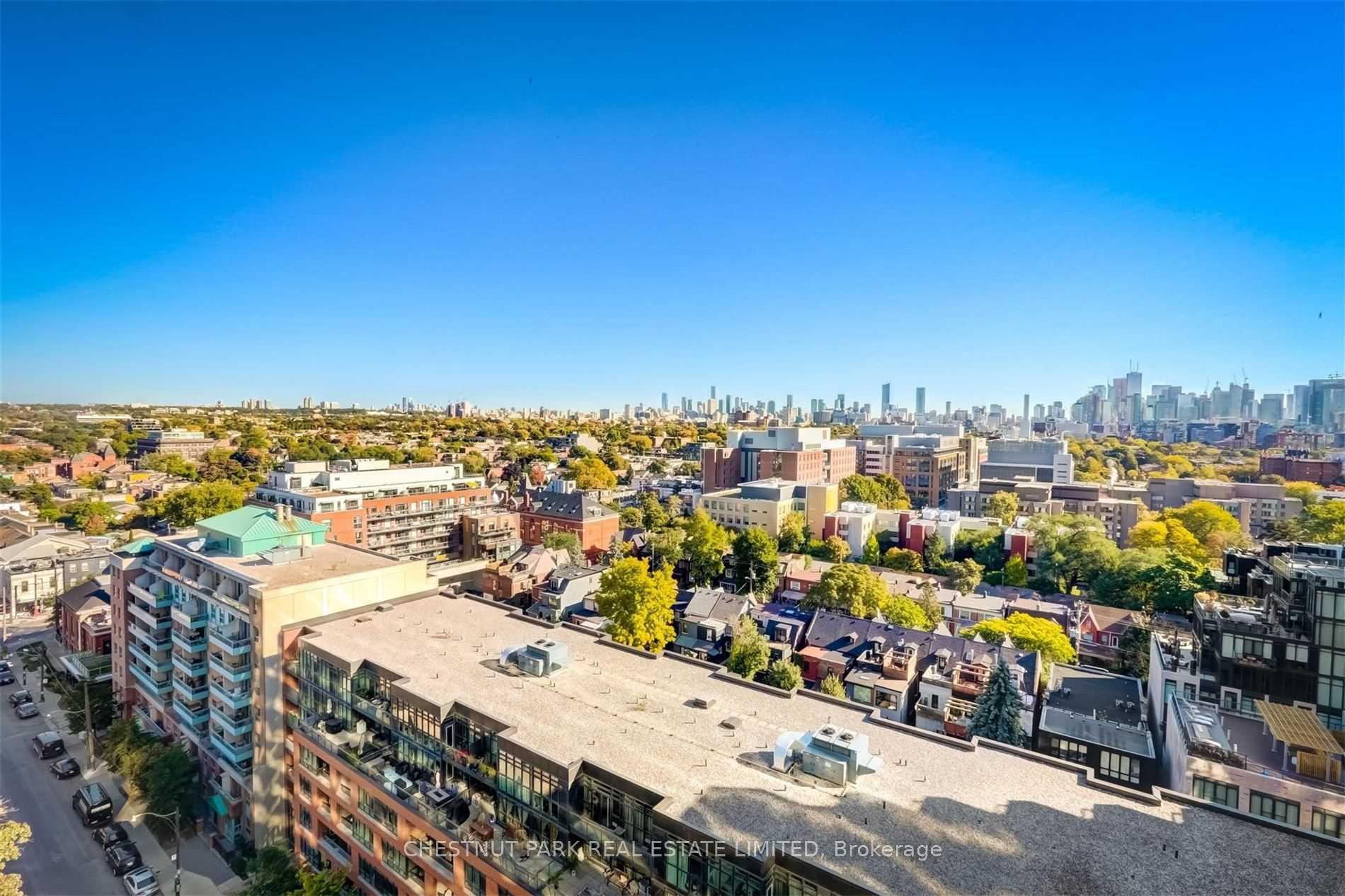 2 Bedrooms Condo at 36 Lisgar, Toronto For sale