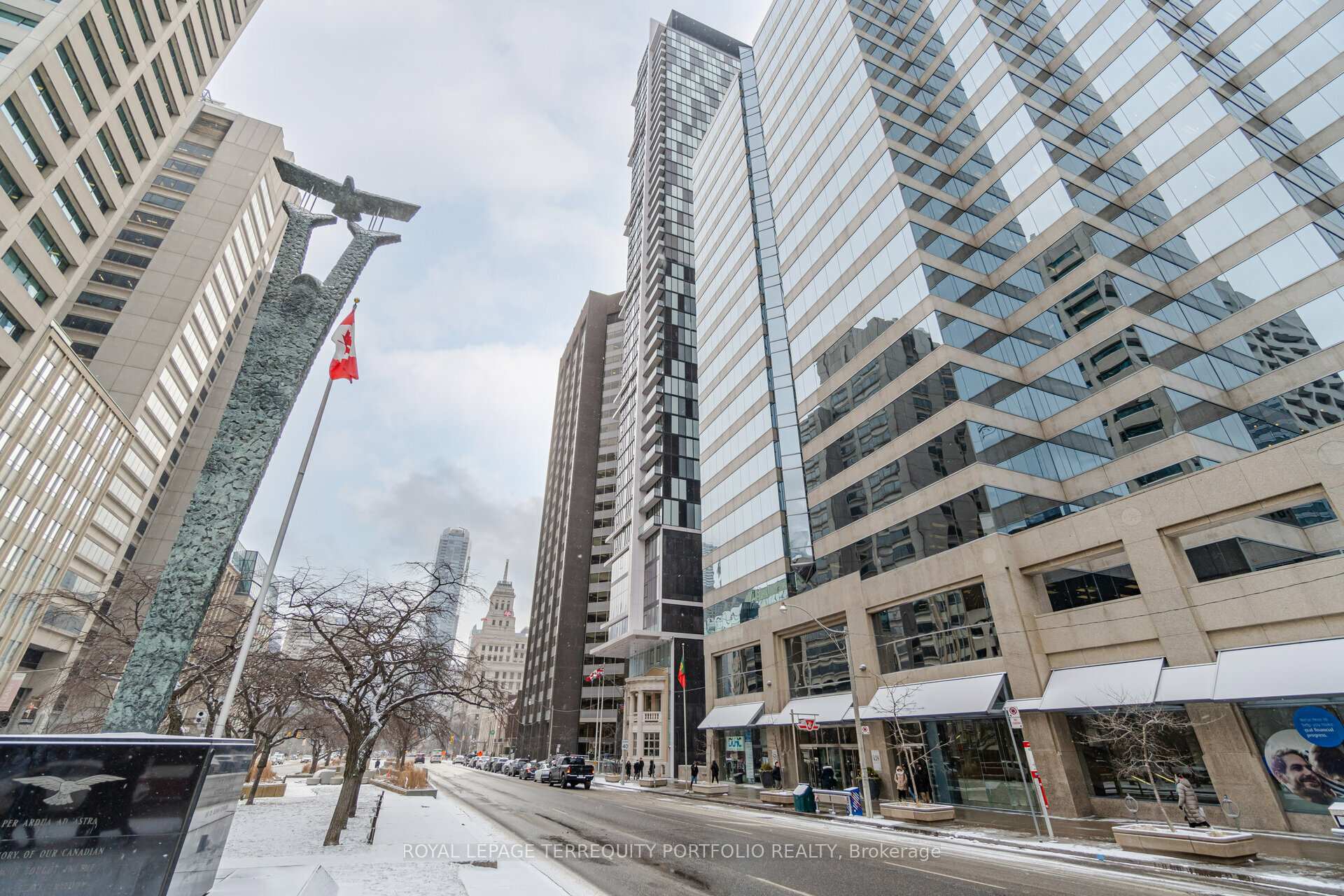 1 Bedroom Condo at 426 University,  Toronto For sale
