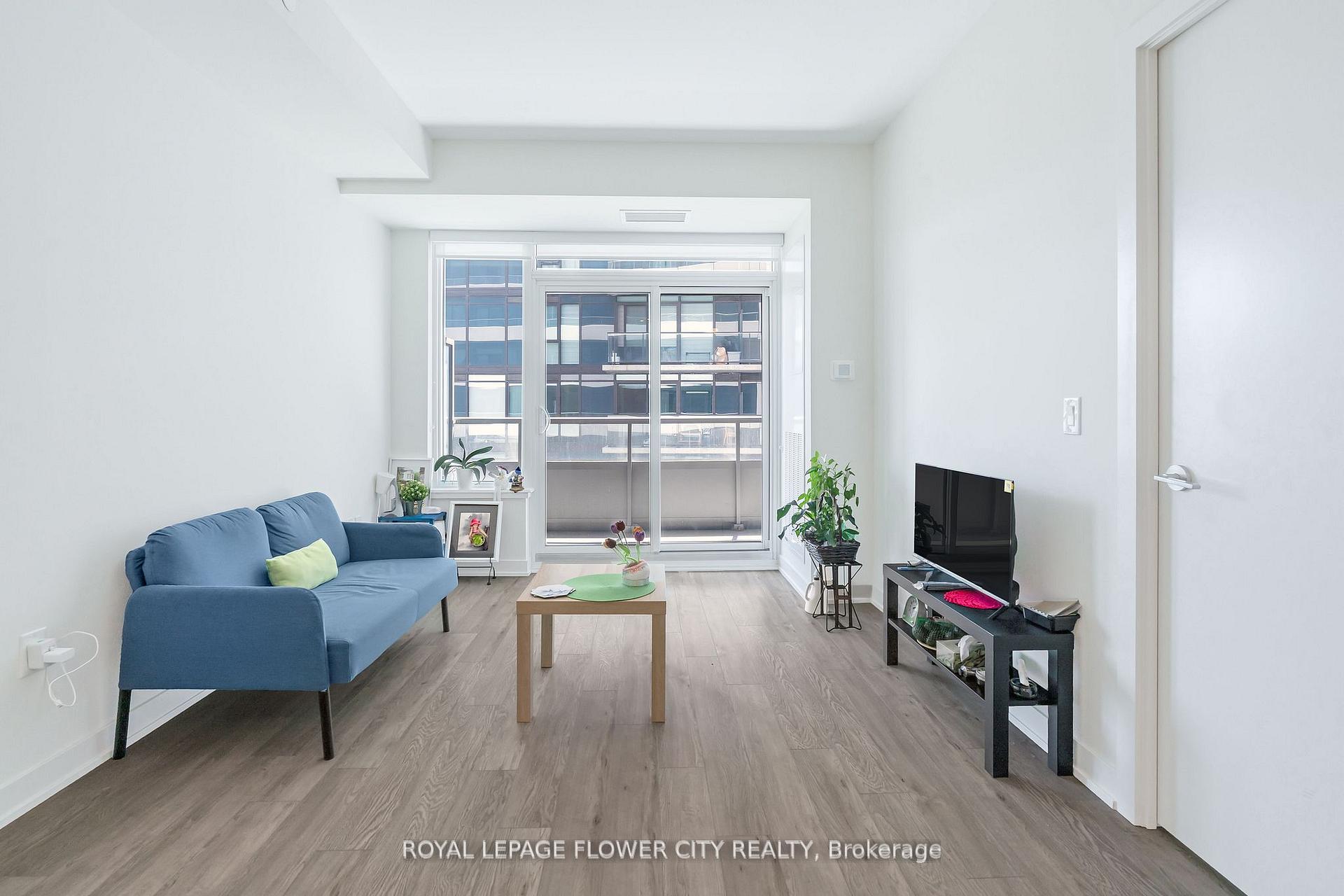 2 Bedrooms Condo at 212 King William, Hamilton For sale