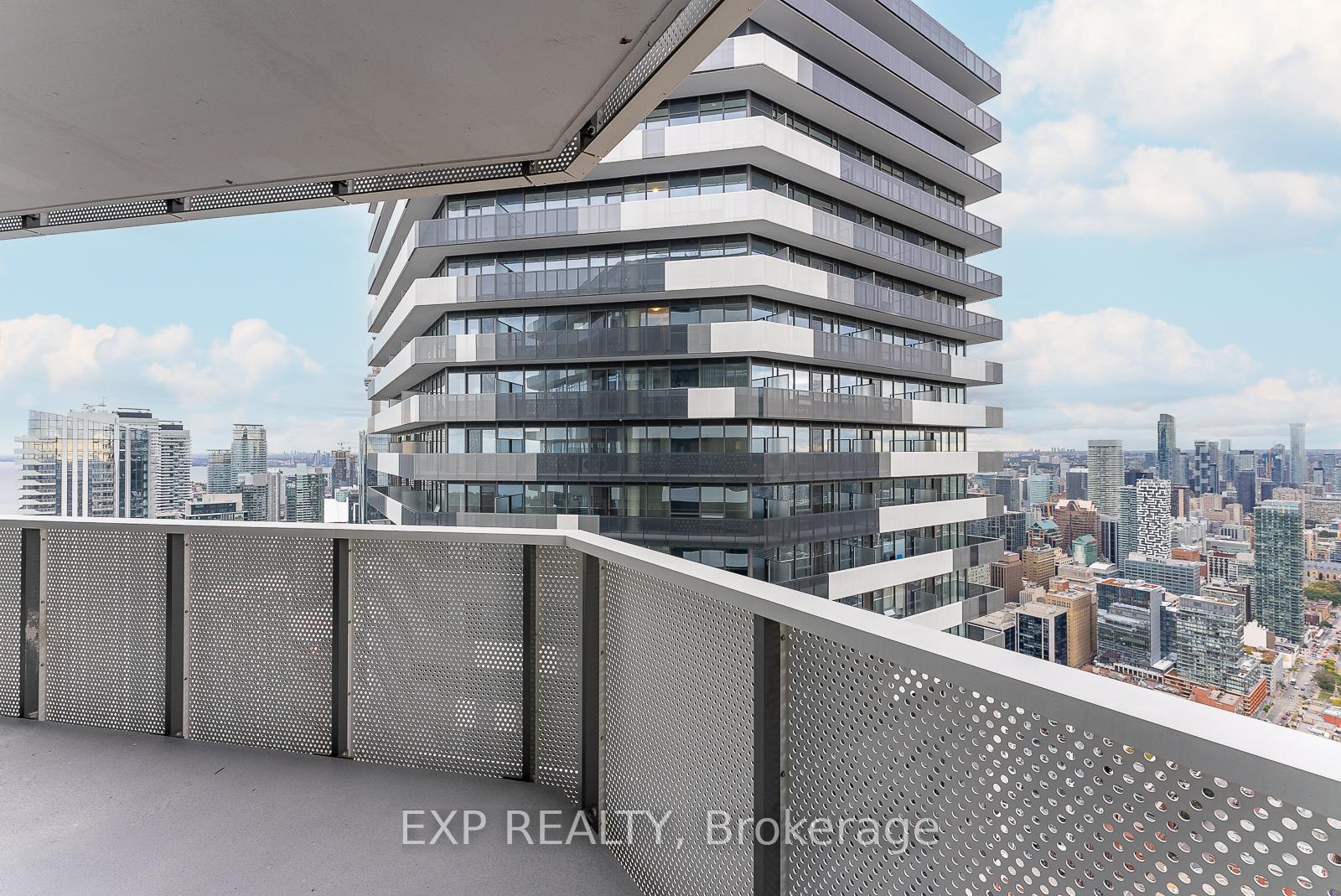 1 Bedroom Condo at 138 Downes, Toronto For sale