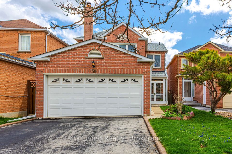 39 Duxbury