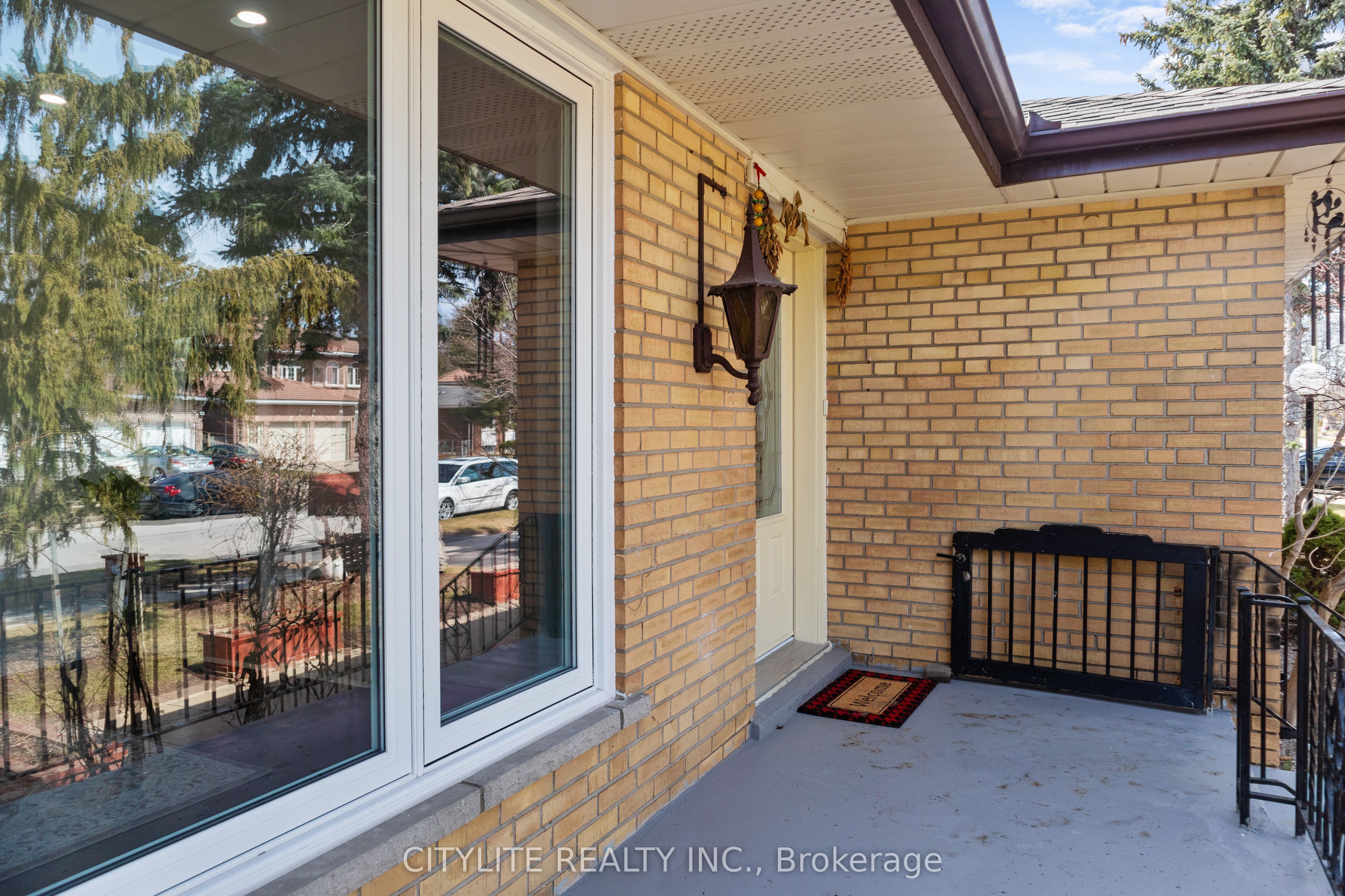2 Emmeline Crescent