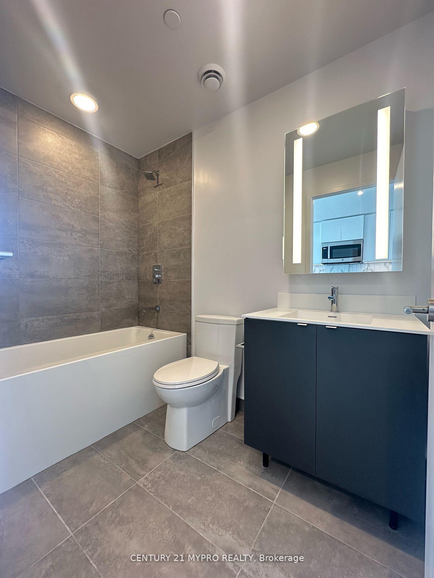 2 Bedrooms Condo at 500 Dupont,  Toronto For sale