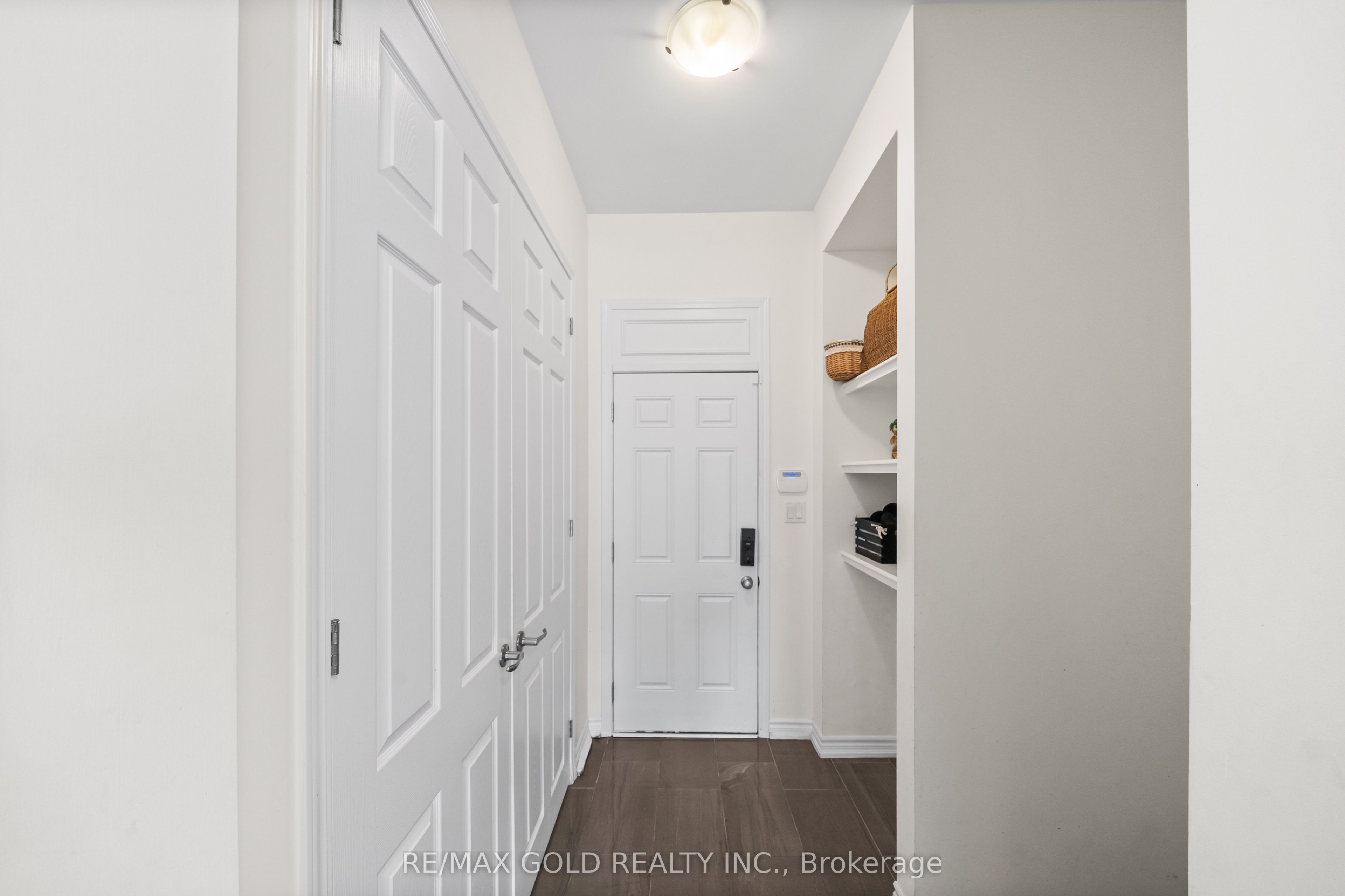 31 Streamside Street