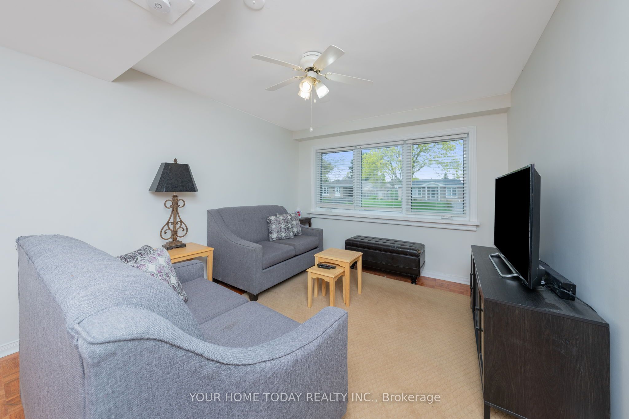 47 Irwin Crescent