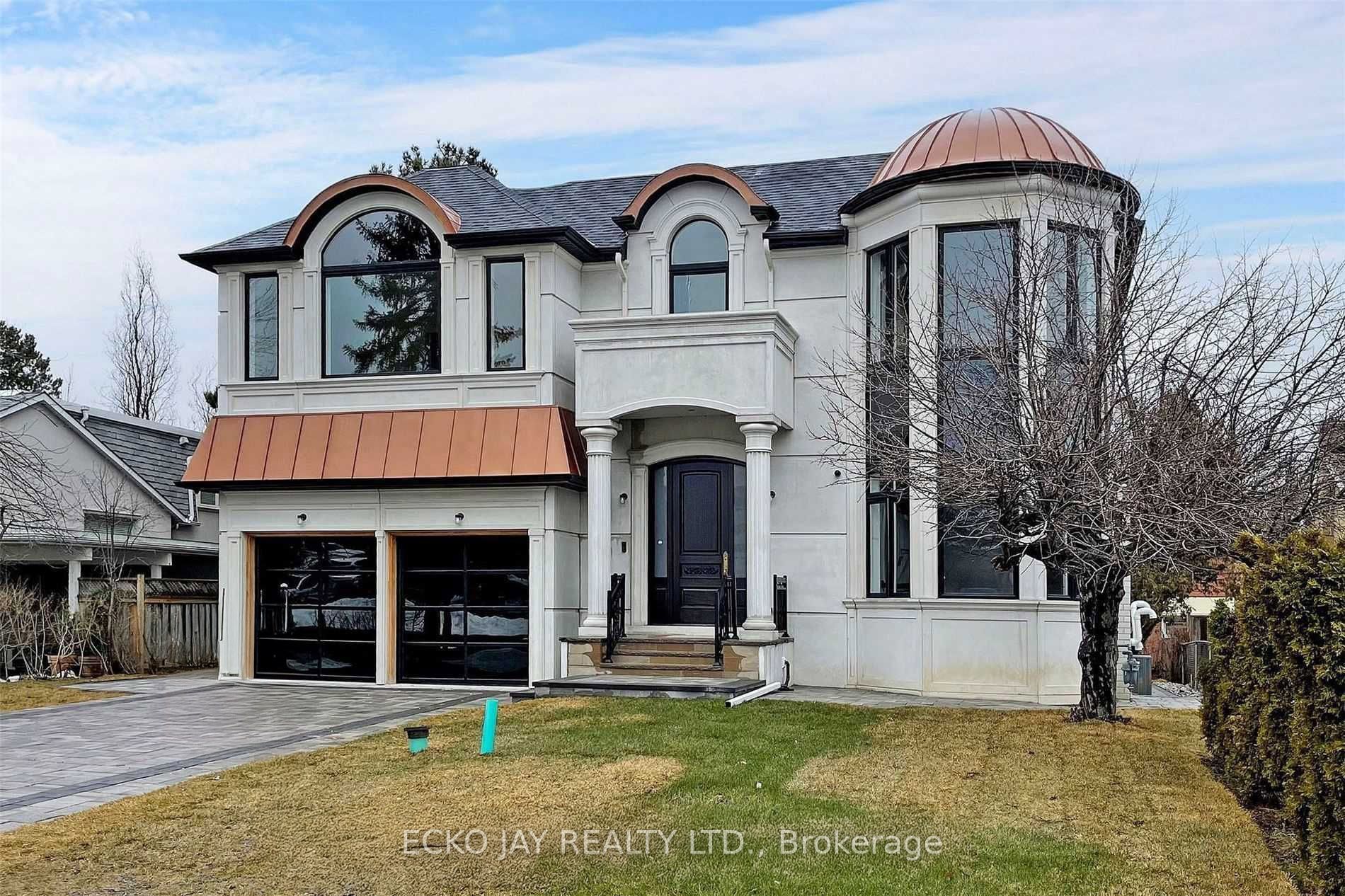10 Jocelyn Crescent, Toronto, ON M3B 1A2