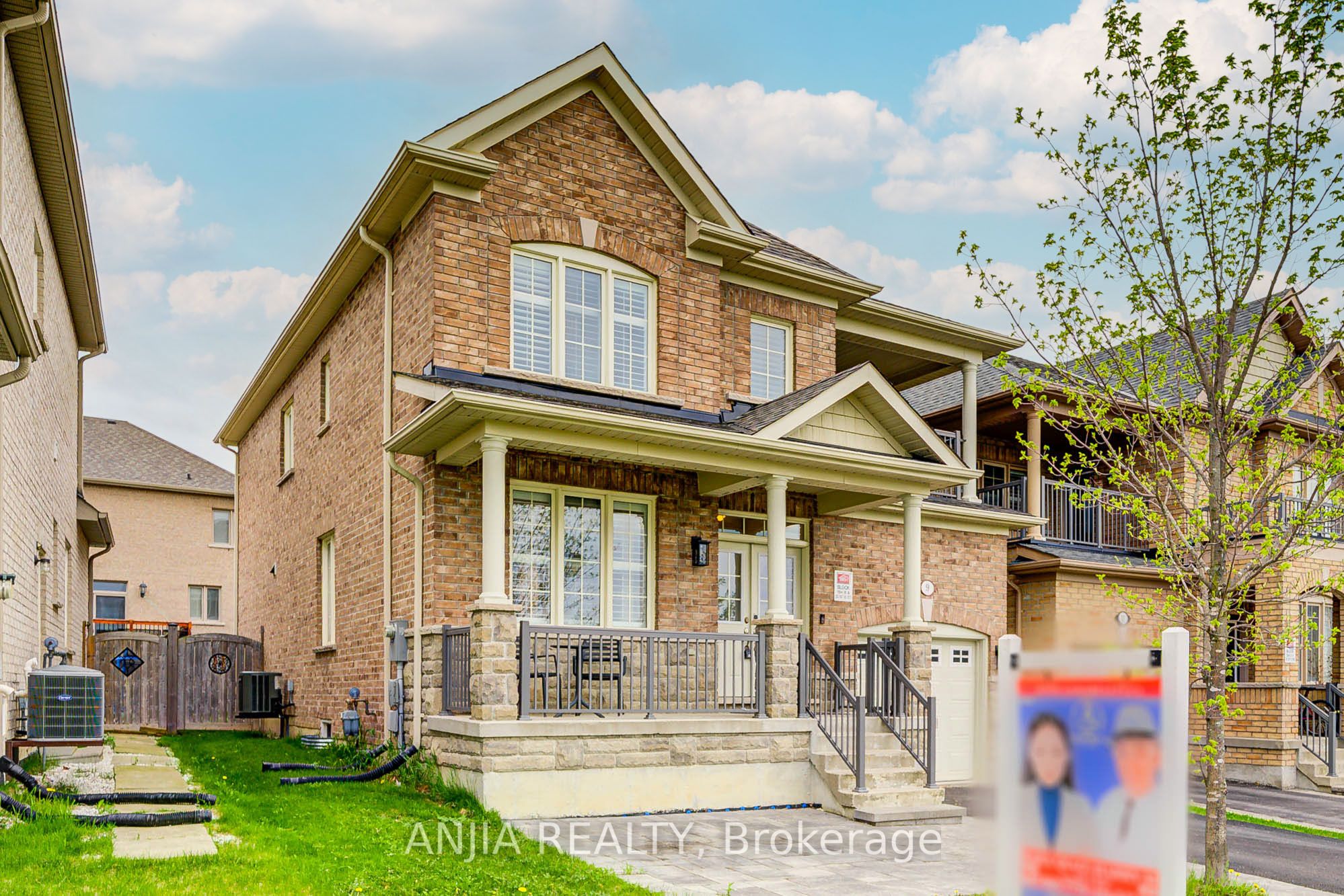 9 Desjardin Drive