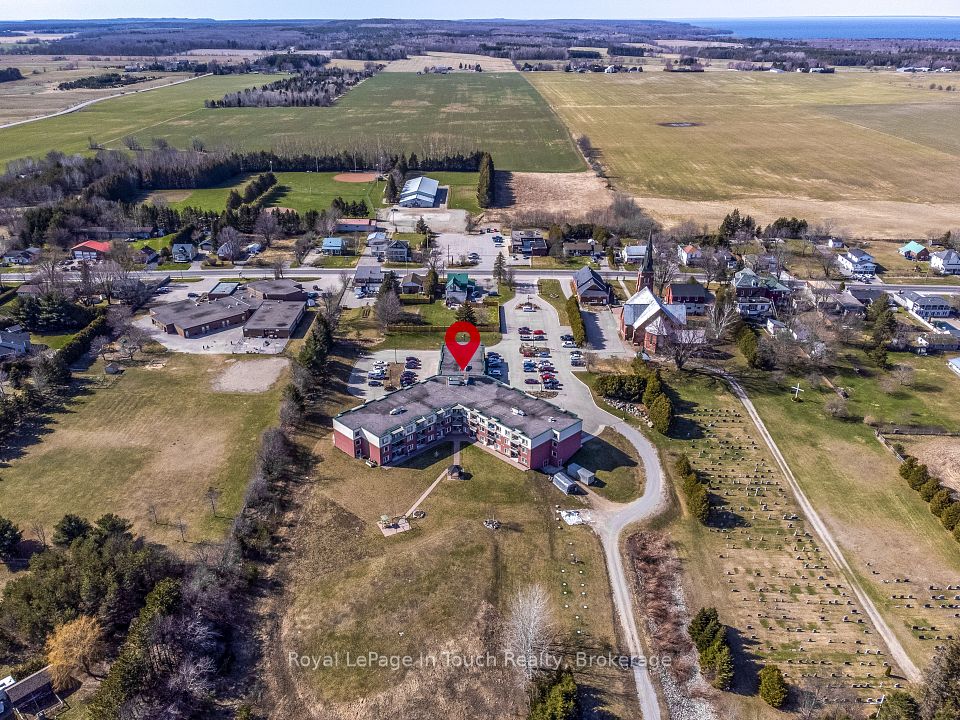 #310 - 333 LAFONTAINE Road, Tiny, ON L9M 0H1