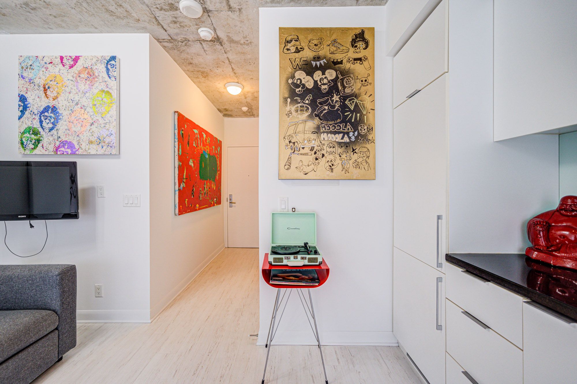 478 King Street W 318