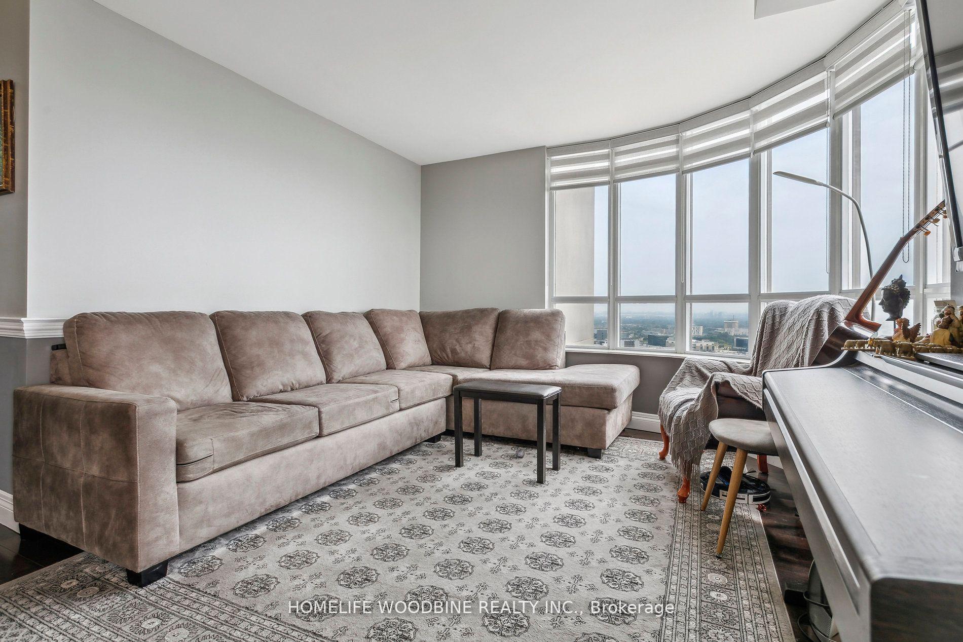 4 Bedrooms Condo at 700 Humberwood,  Toronto For sale