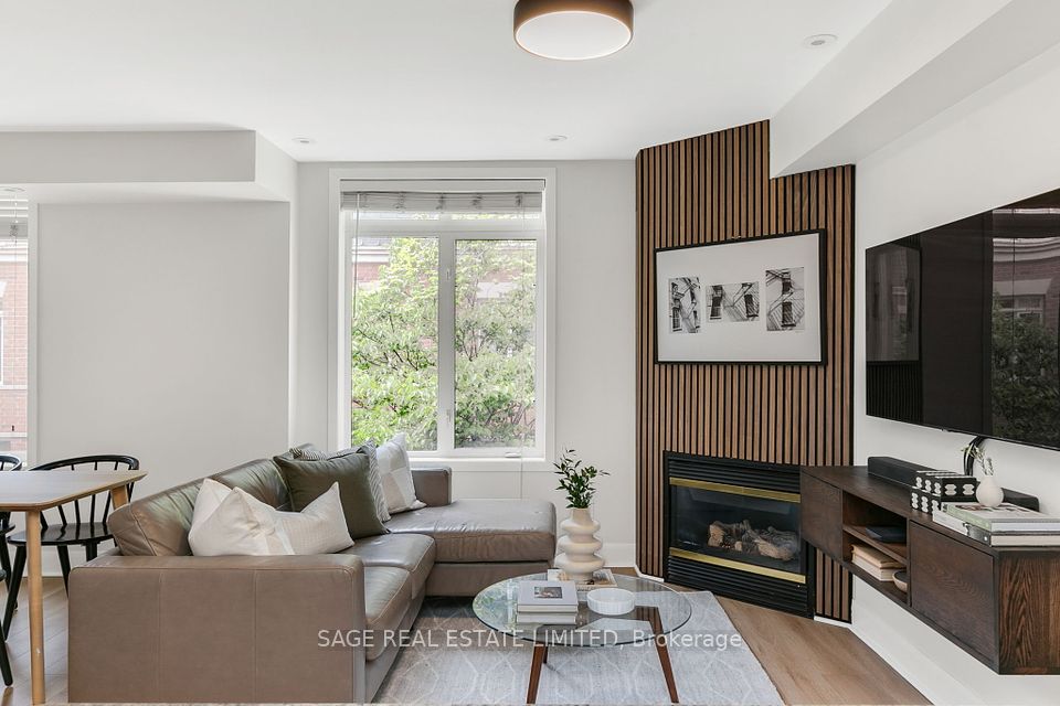 415 Jarvis