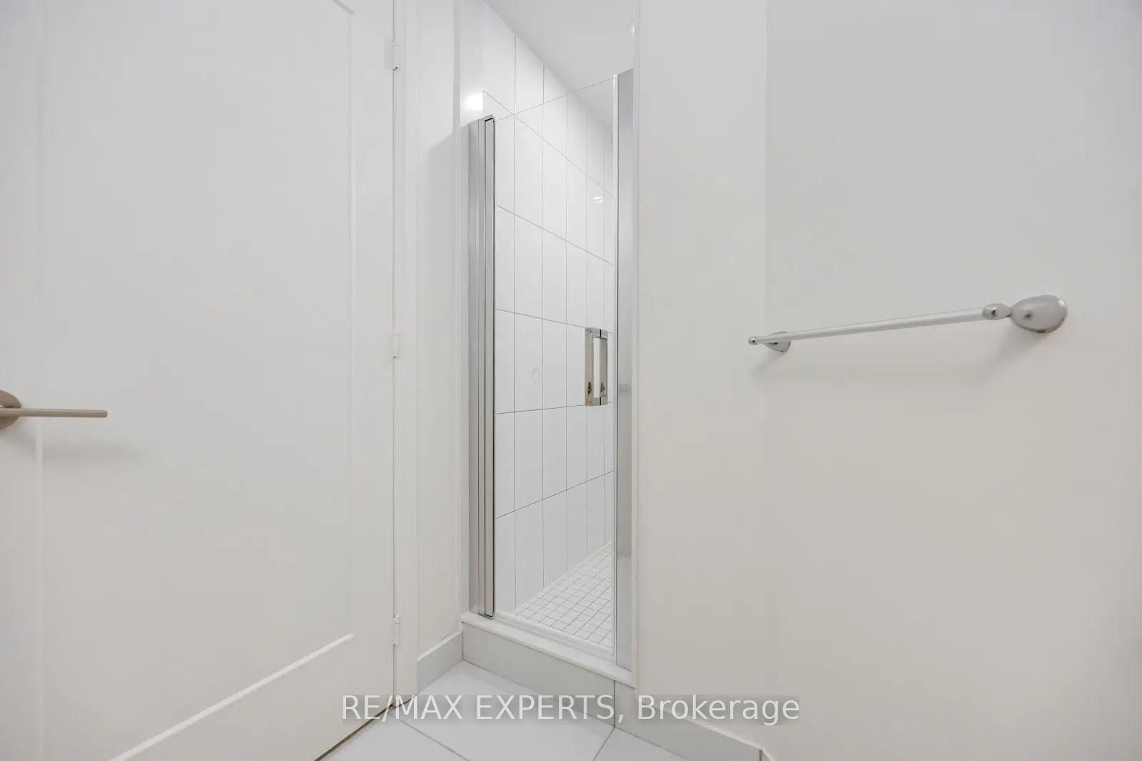 2 Bedrooms Condo at 9000 Jane, Vaughan For sale