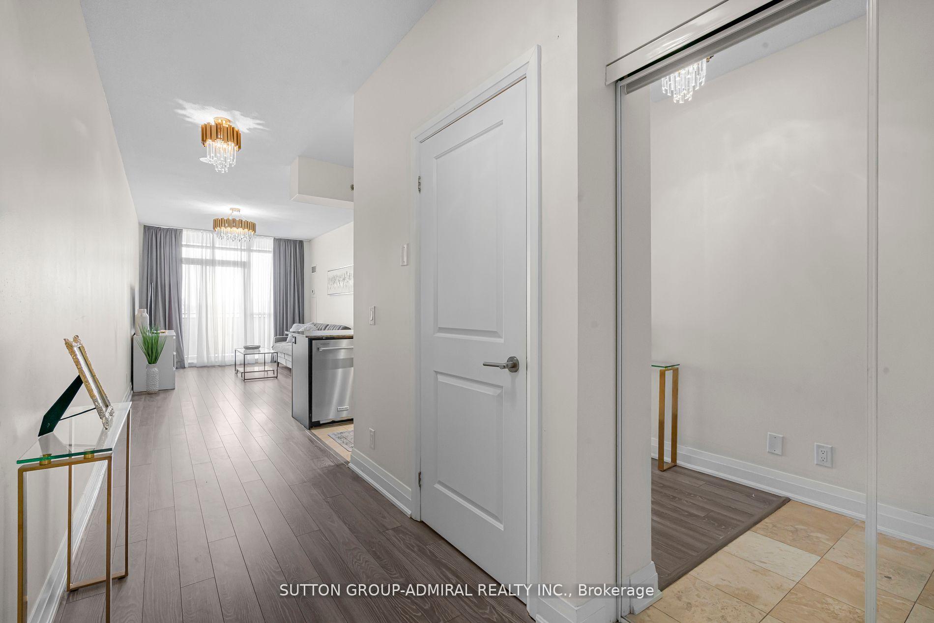 1 Bedroom Condo at 520 Steeles, Vaughan For sale