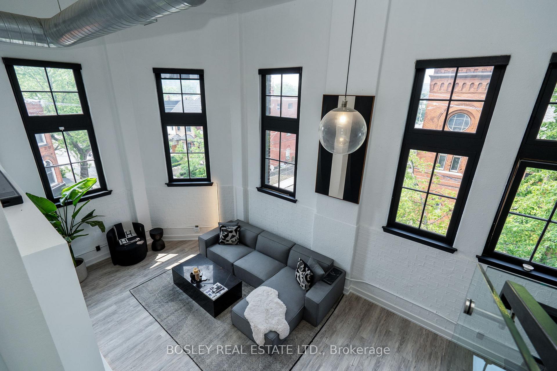 3 Bedrooms Condo at 183 Dovercourt, Toronto For sale