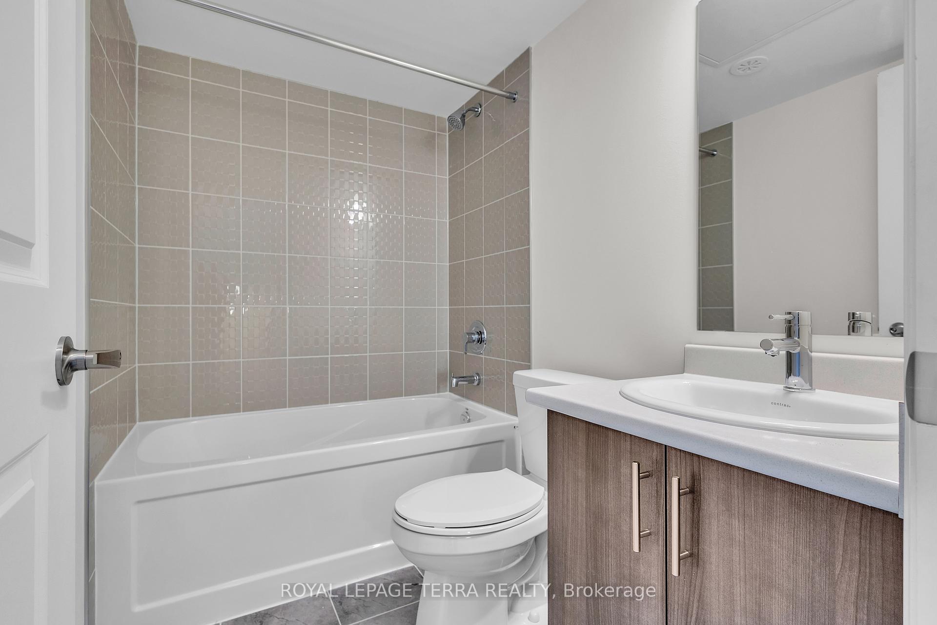2 Bedrooms Condo at 25 Priya,  Toronto For sale