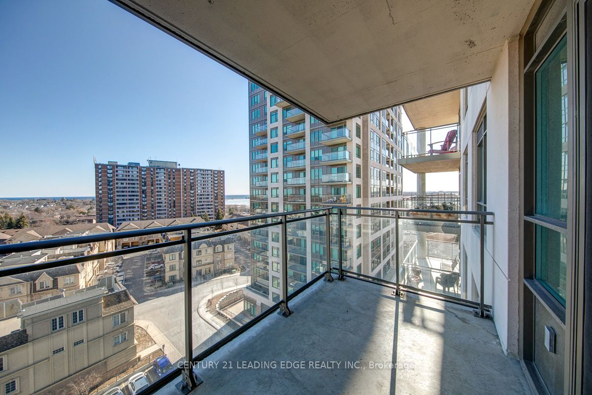 1235 Bayly Street, #901