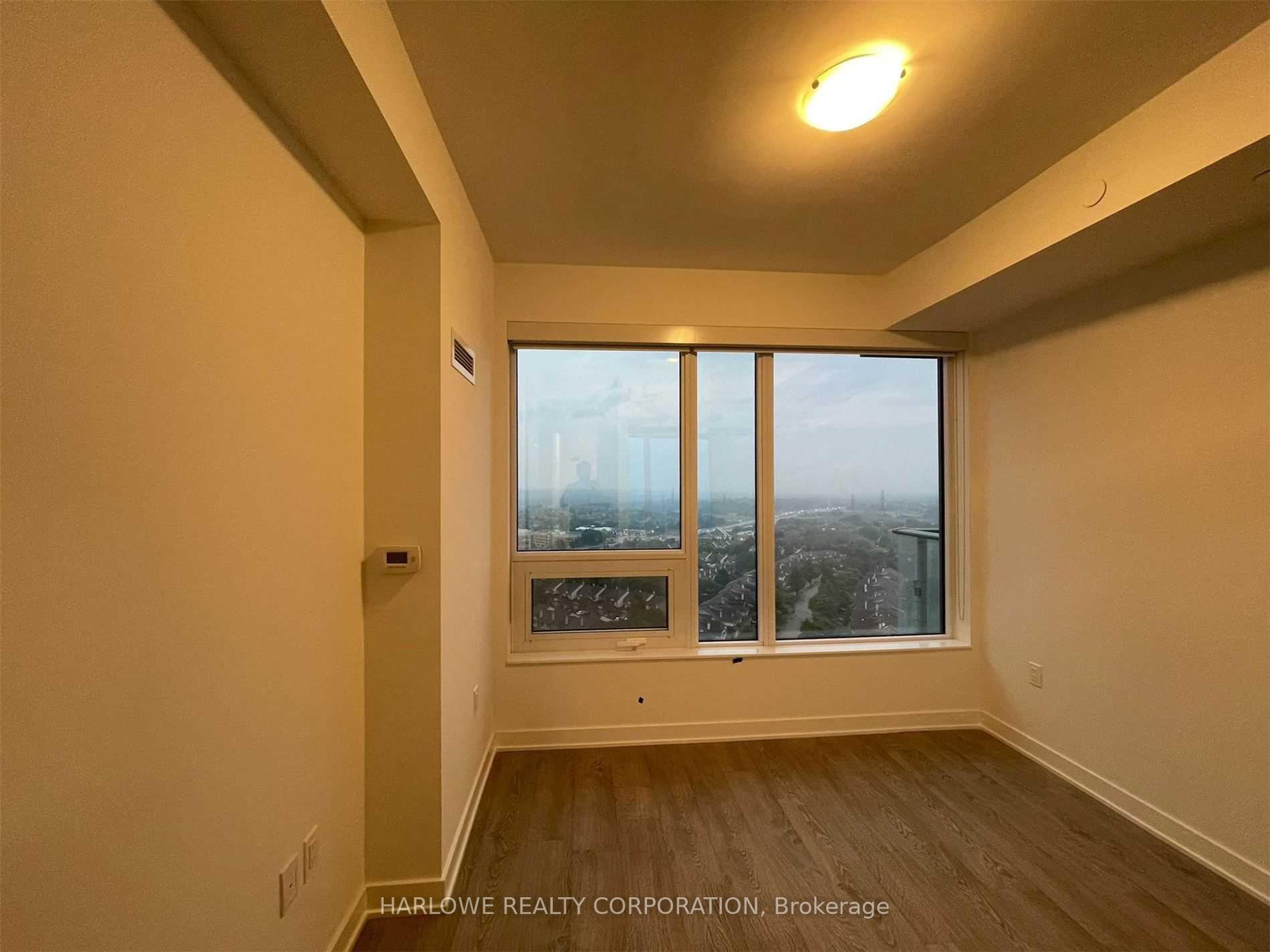 #1804 – 4655 Metcalfe Avenue, Mississauga, ON L5M 0Z7