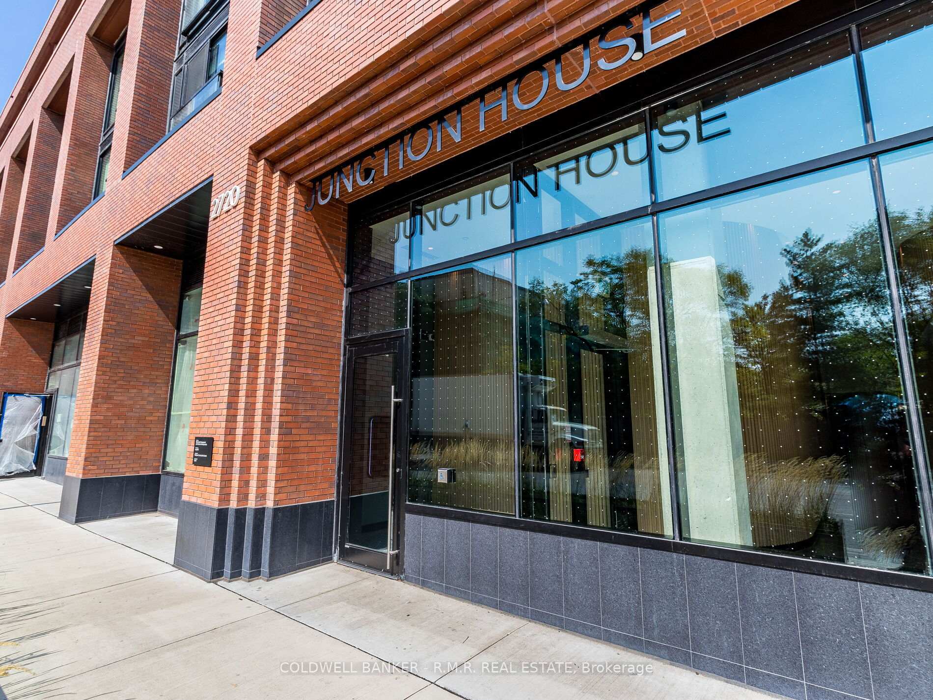 1 Bedroom Condo at 2720 Dundas, Toronto For sale