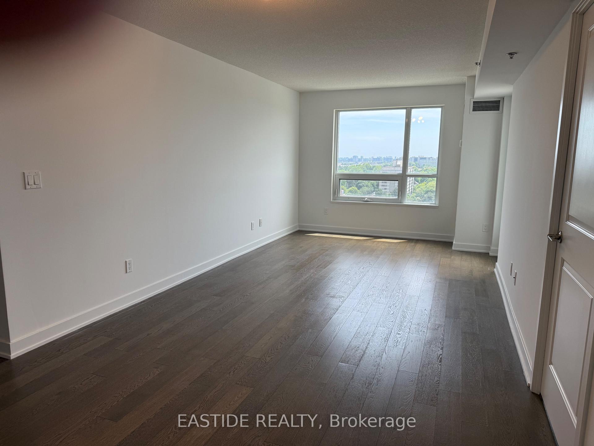 3 Bedrooms Condo at 185 Bonis, Toronto For sale