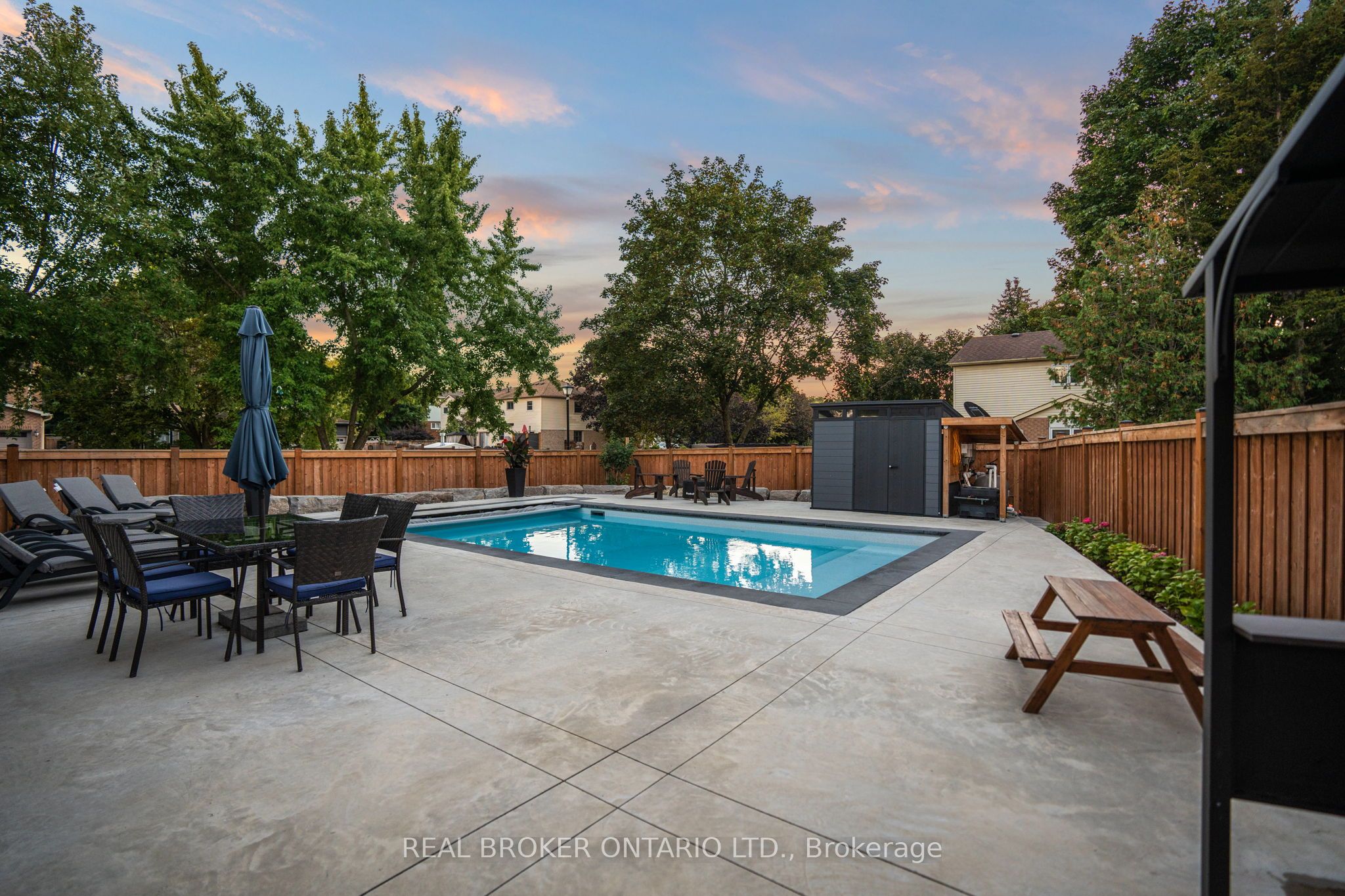 3 Oak Ridge Court