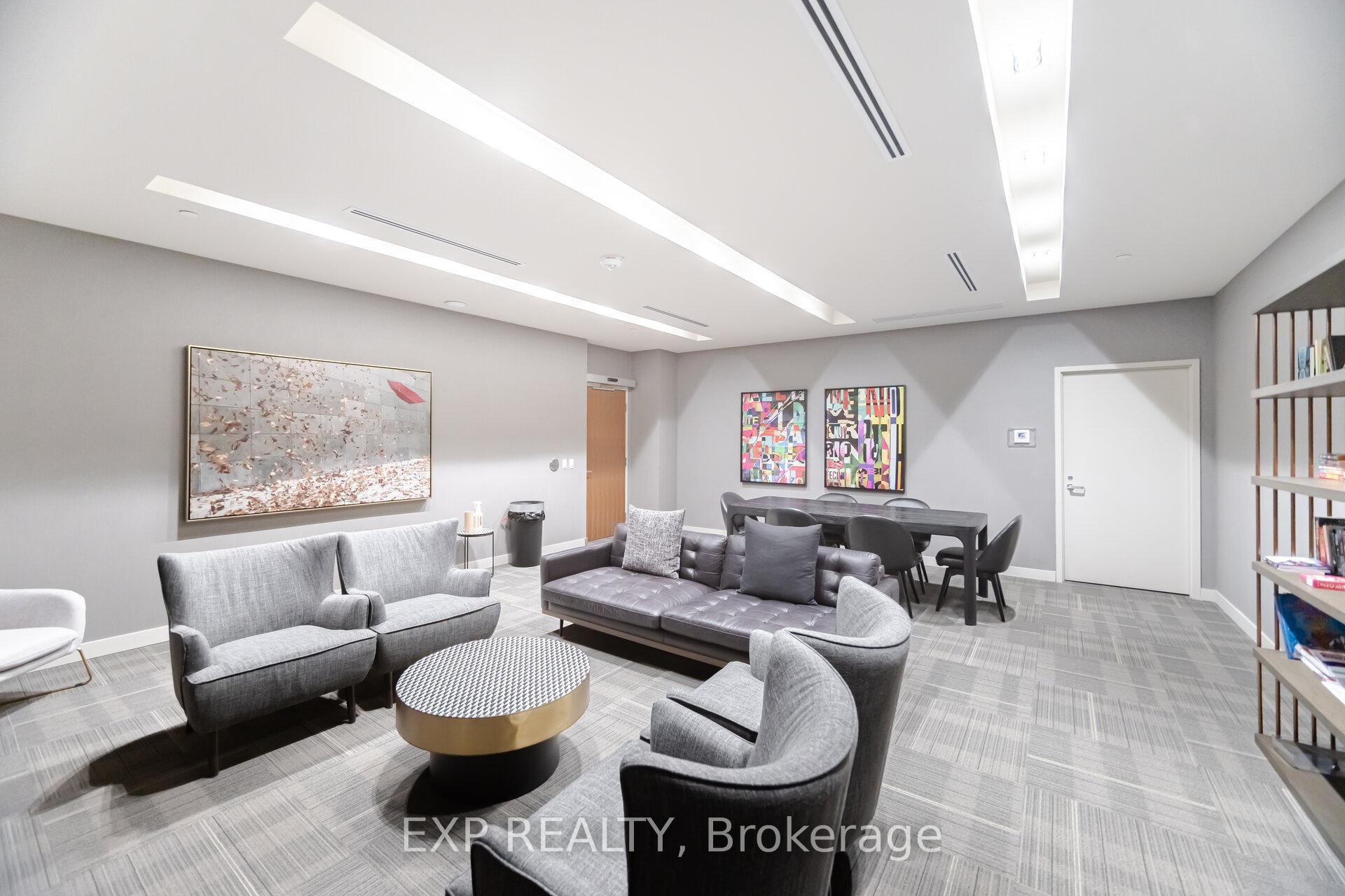 2 Bedrooms Condo at 4055 Parkside Village, Mississauga For sale