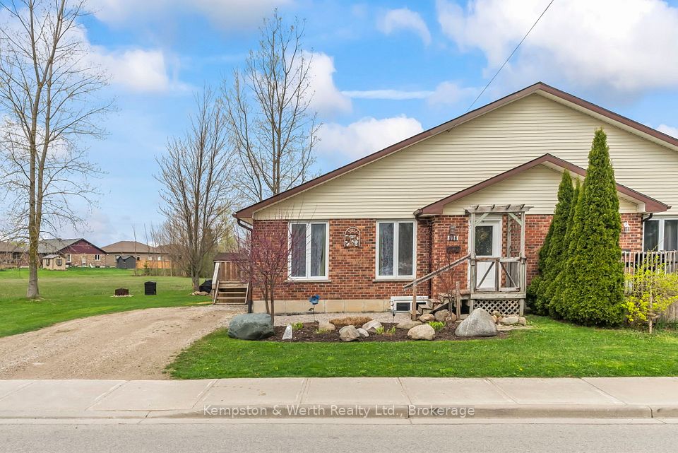 707 Reserve Avenue, North Perth, ON N4W 2N8
