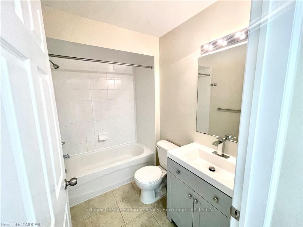 3050 Erin Centre Boulevard 166