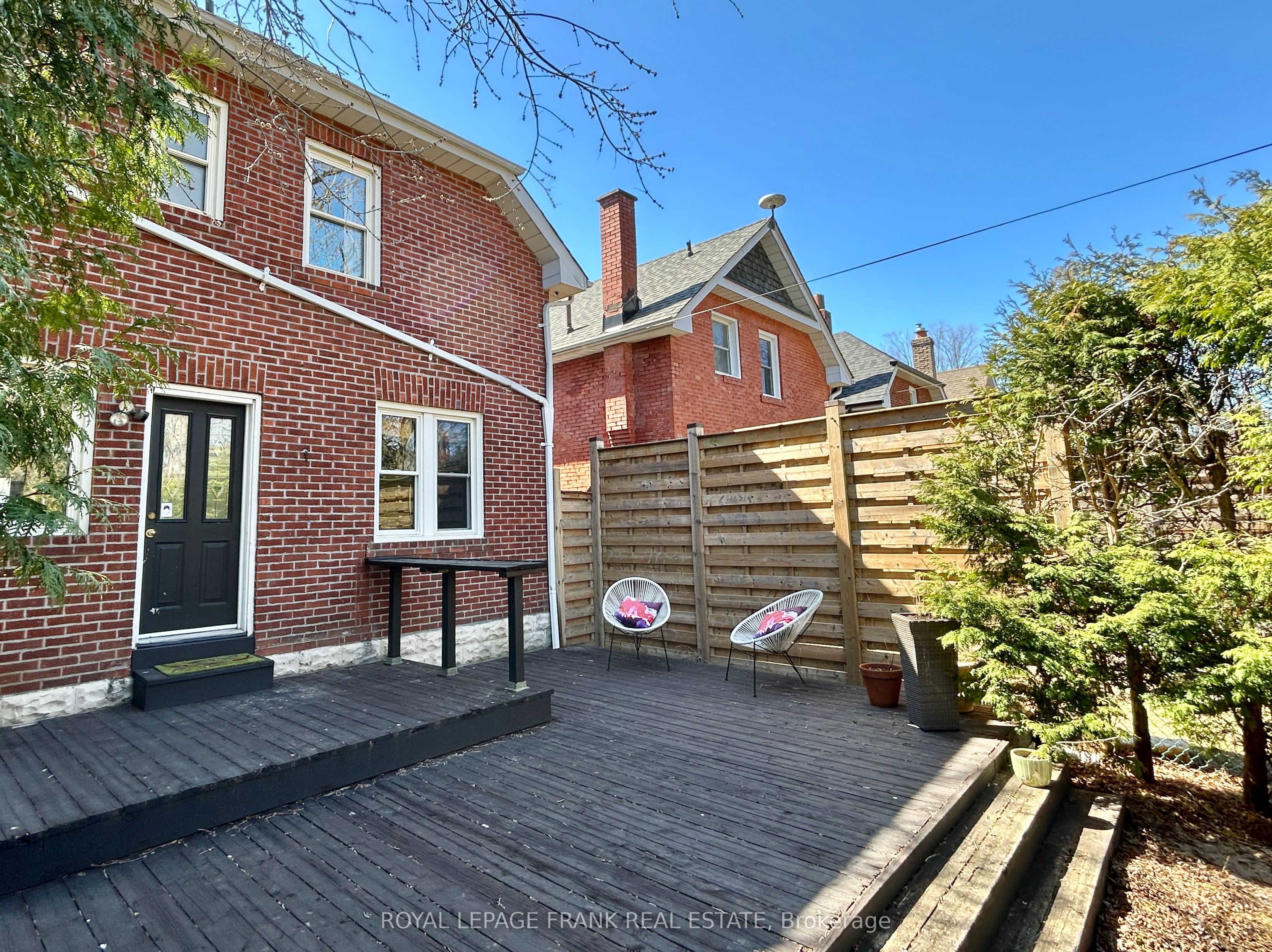 104 McLaughlin Boulevard, Oshawa, ON L1G 2P3