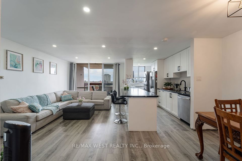 1615 Bloor