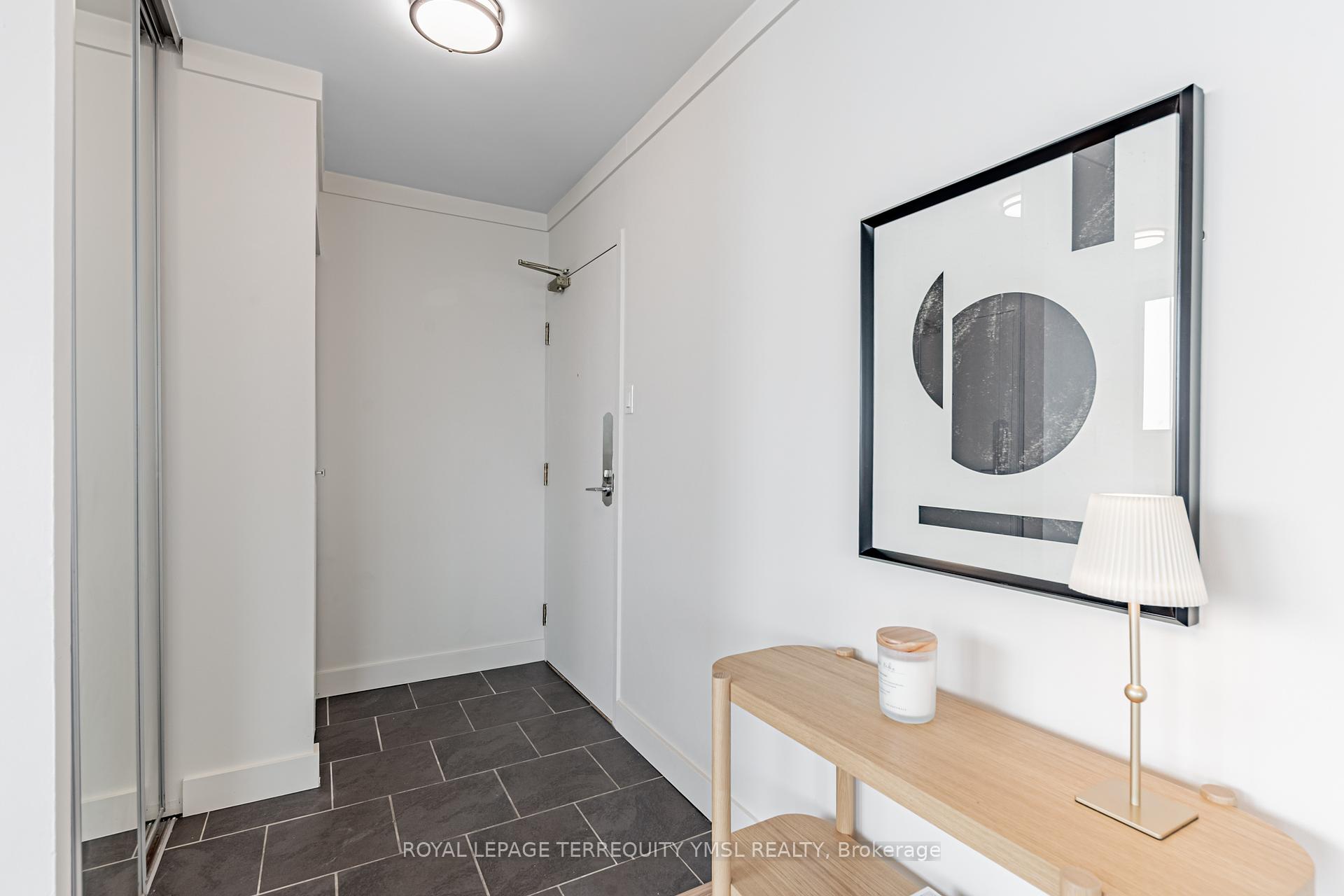 1 Bedroom Condo at 250 Queens, Toronto For sale