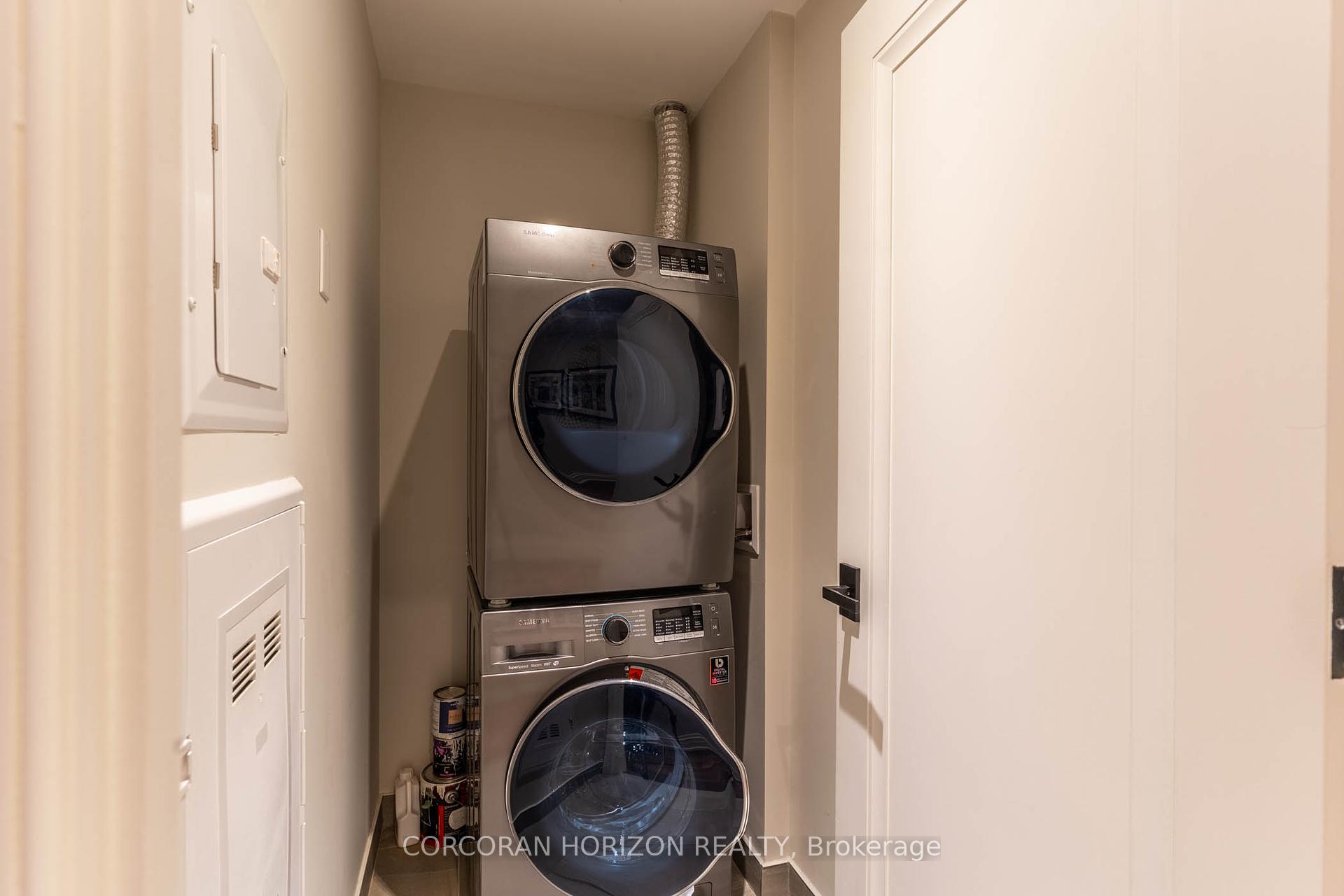 4 Bedrooms Condo at 30 Nelson, Toronto For sale