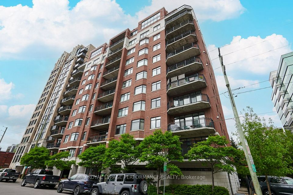 375 Lisgar