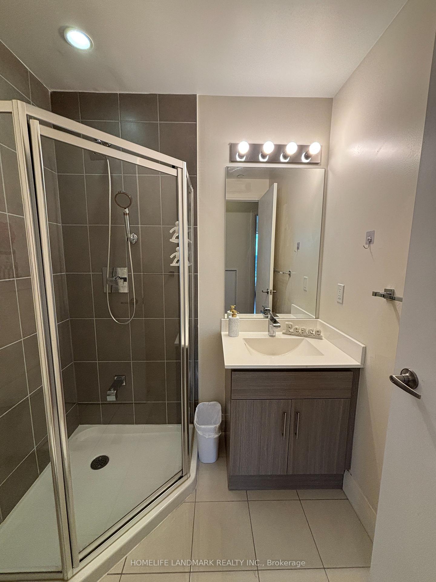 2 Bedrooms Condo at 68 Canterbury,  Toronto For sale