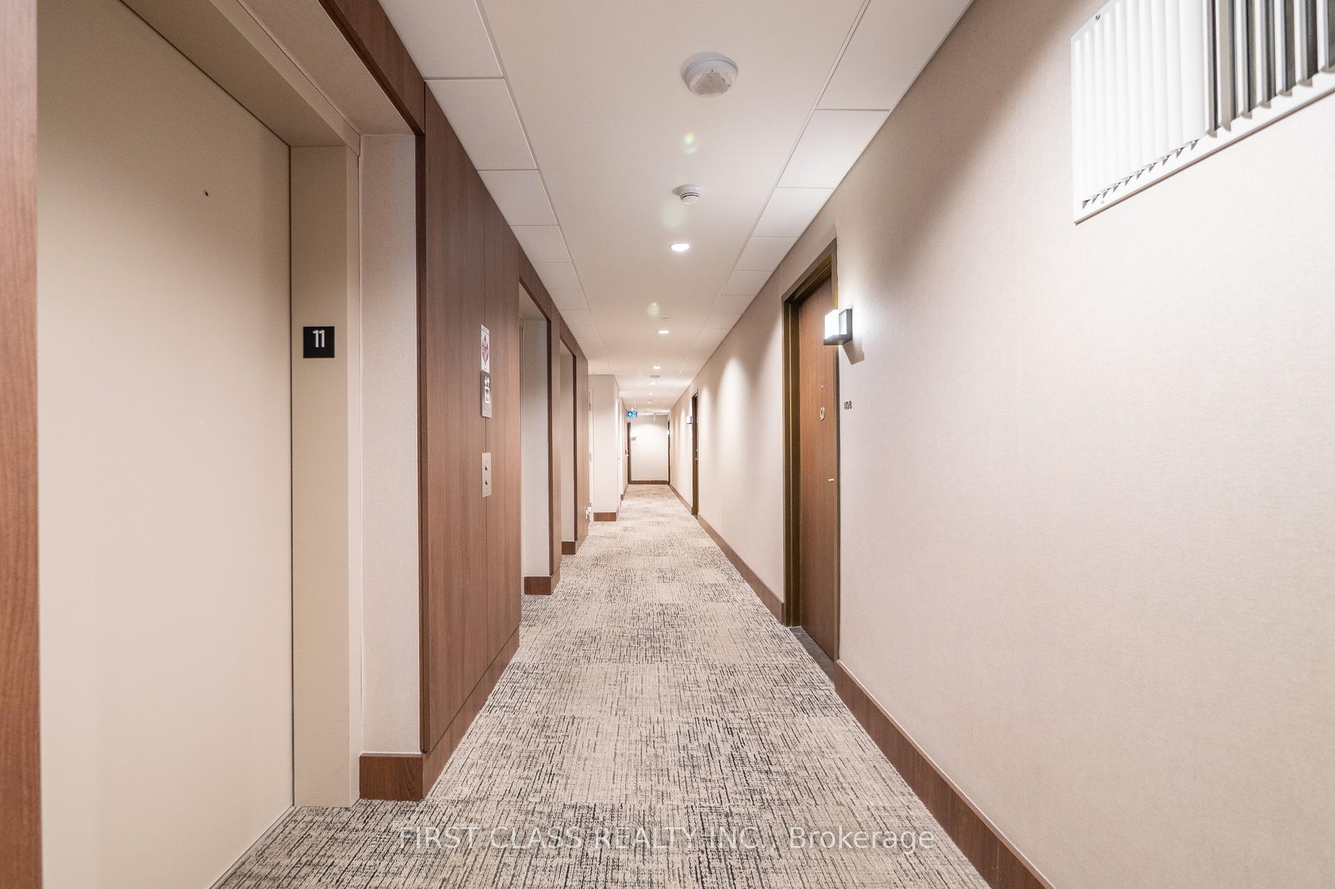 3 Bedrooms Condo at 80 Queens Wharf, Toronto For sale