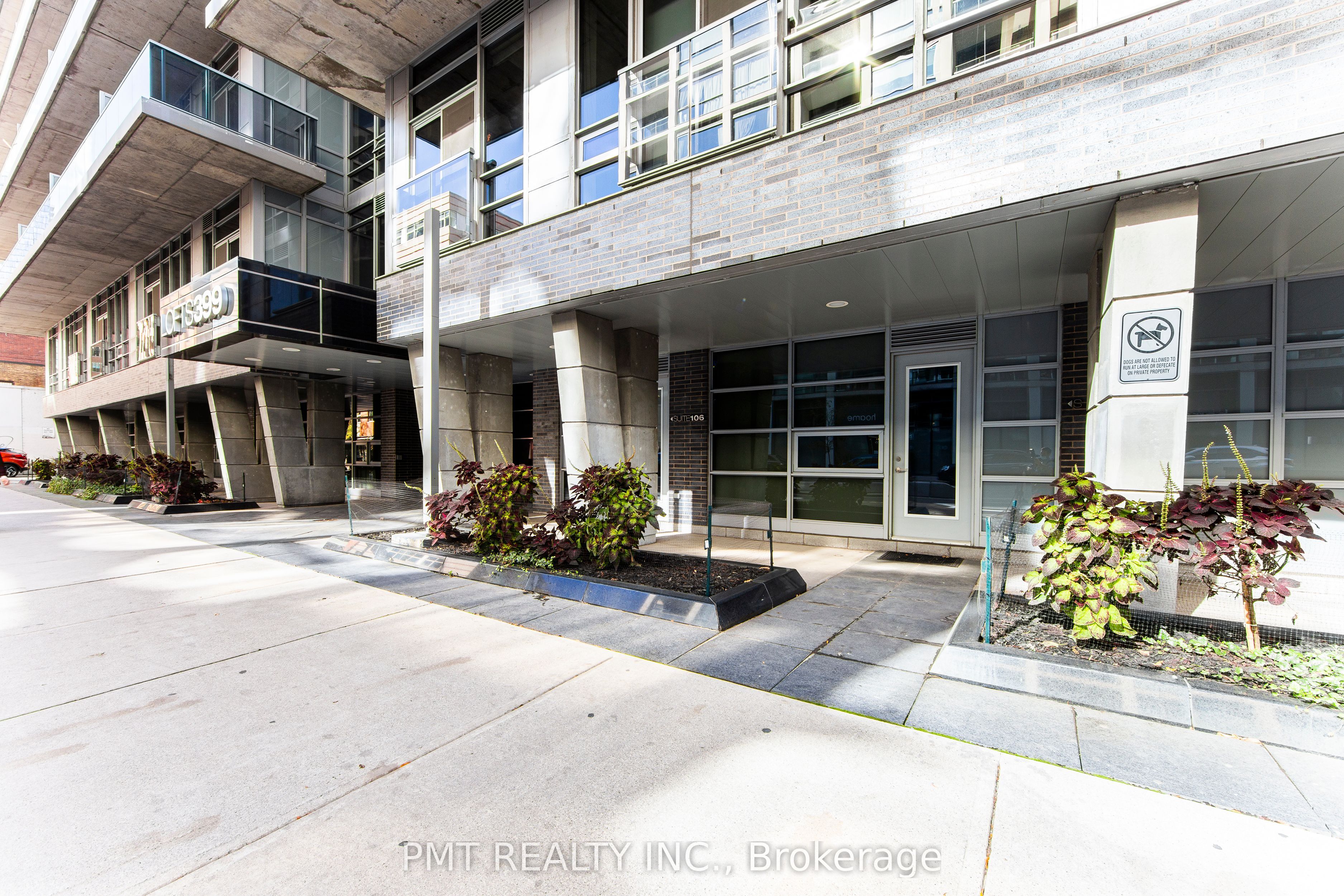 399 Adelaide Street W, #105