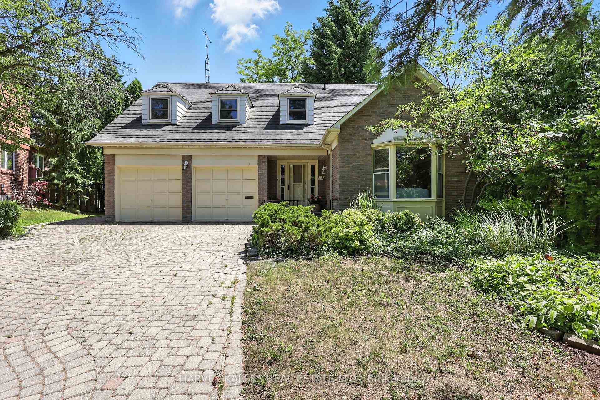 15 Woolsthorpe Crescent