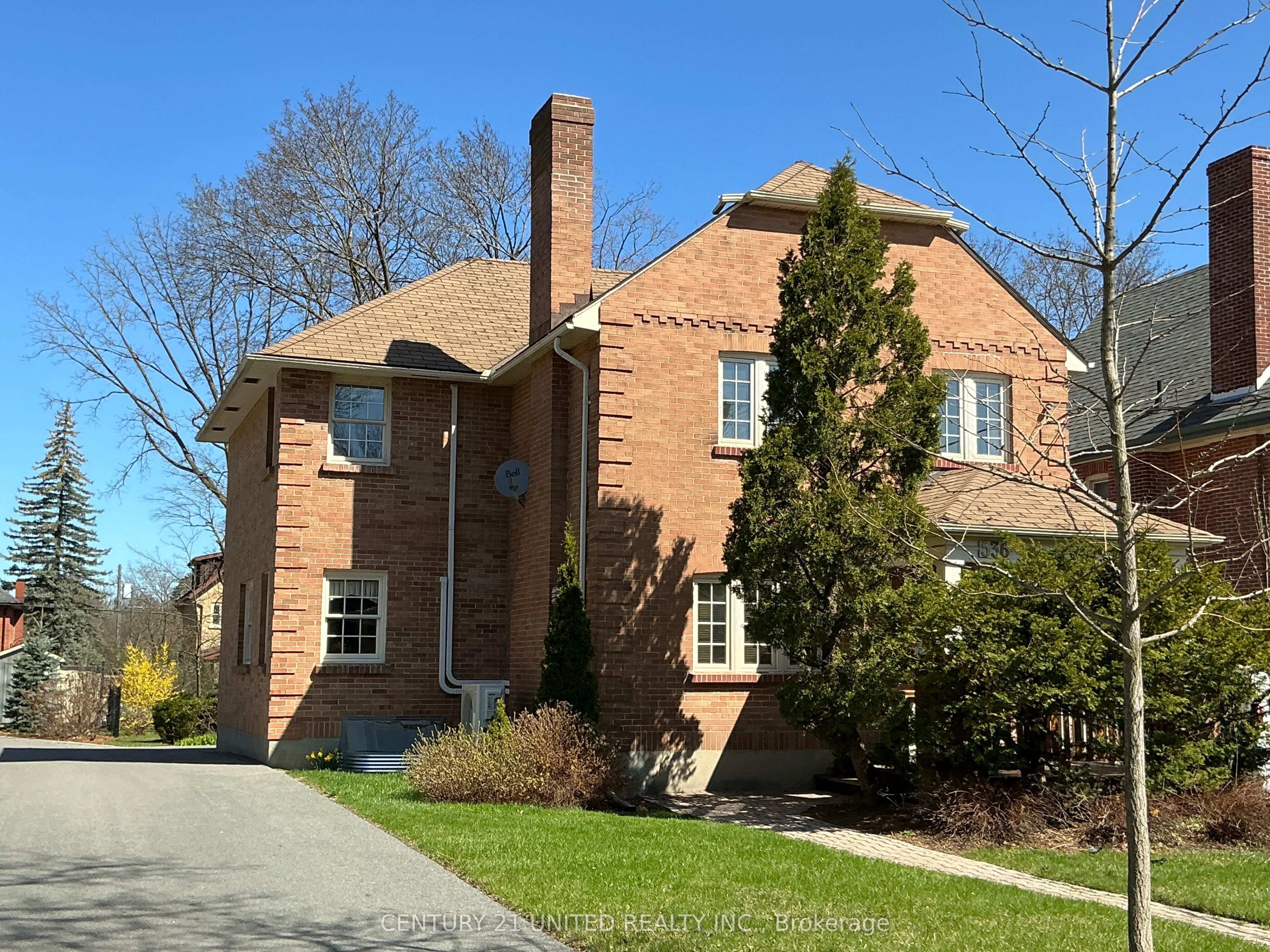 536 Gilmour Street, Peterborough Central, ON K9H 2K2