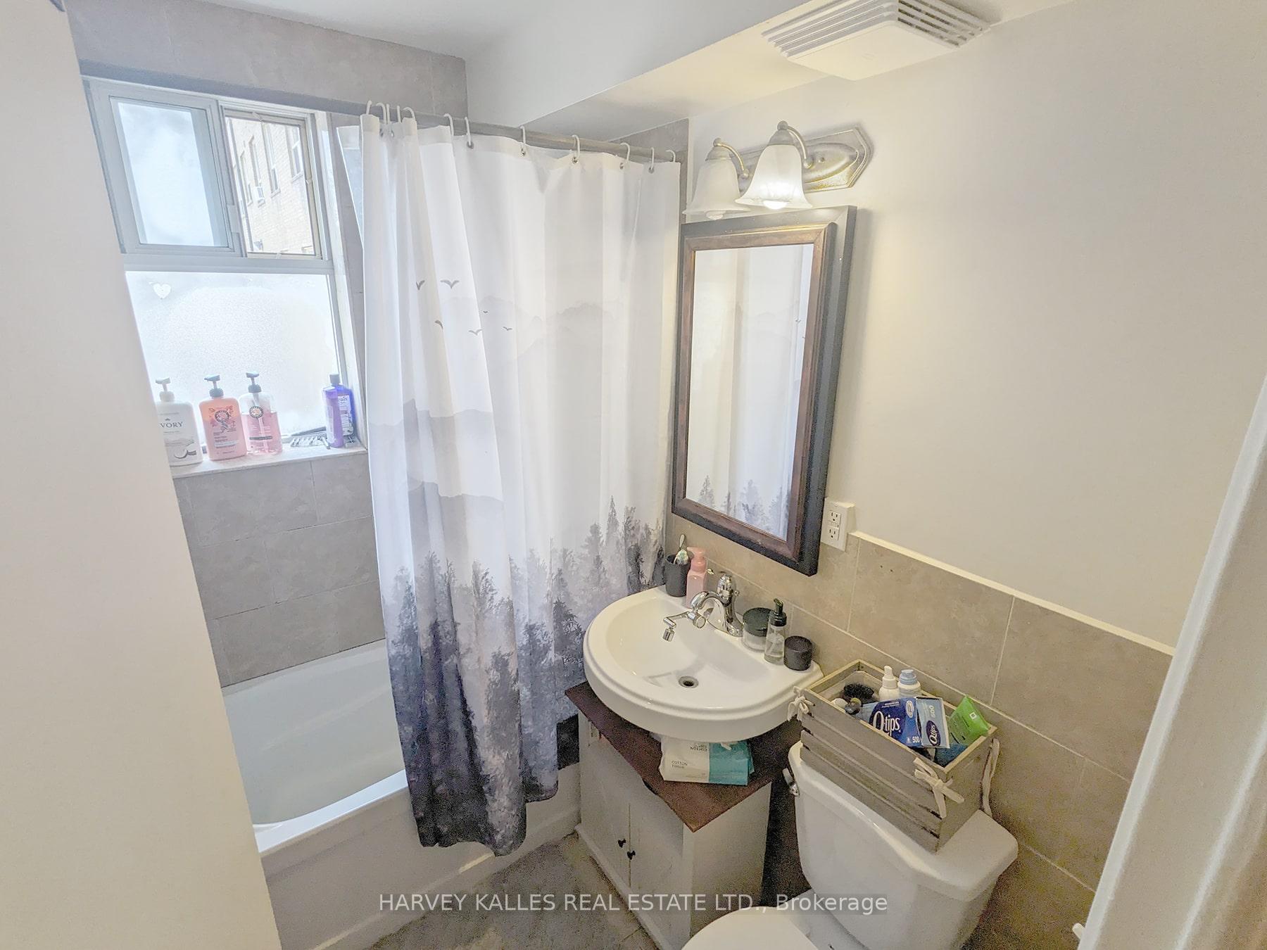1751 Victoria Pk Avenue 201