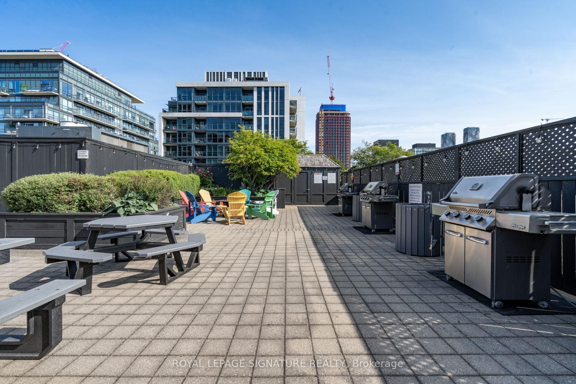 2 Bedrooms Condo at 323 Richmond, Toronto For sale