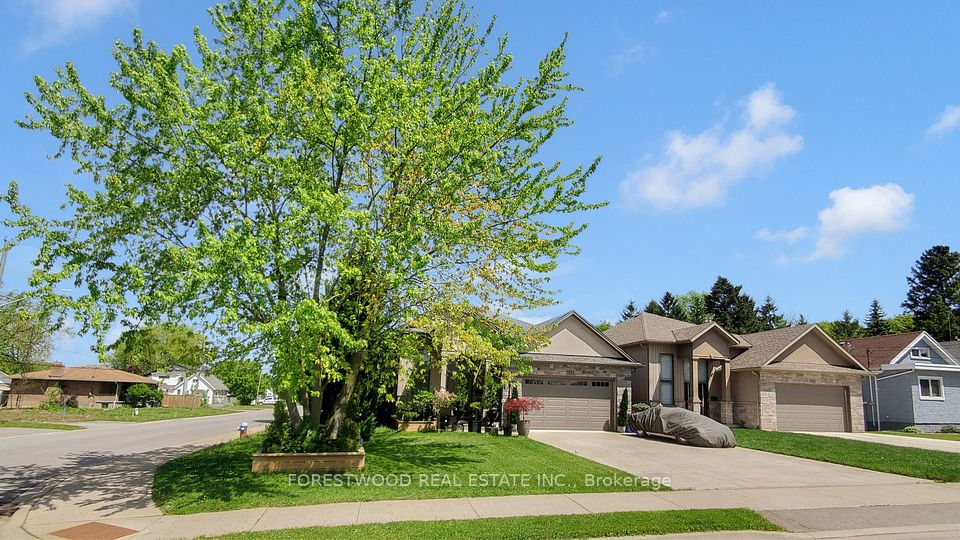 7653 MULHERN Street, Niagara Falls, ON L2H 1B2