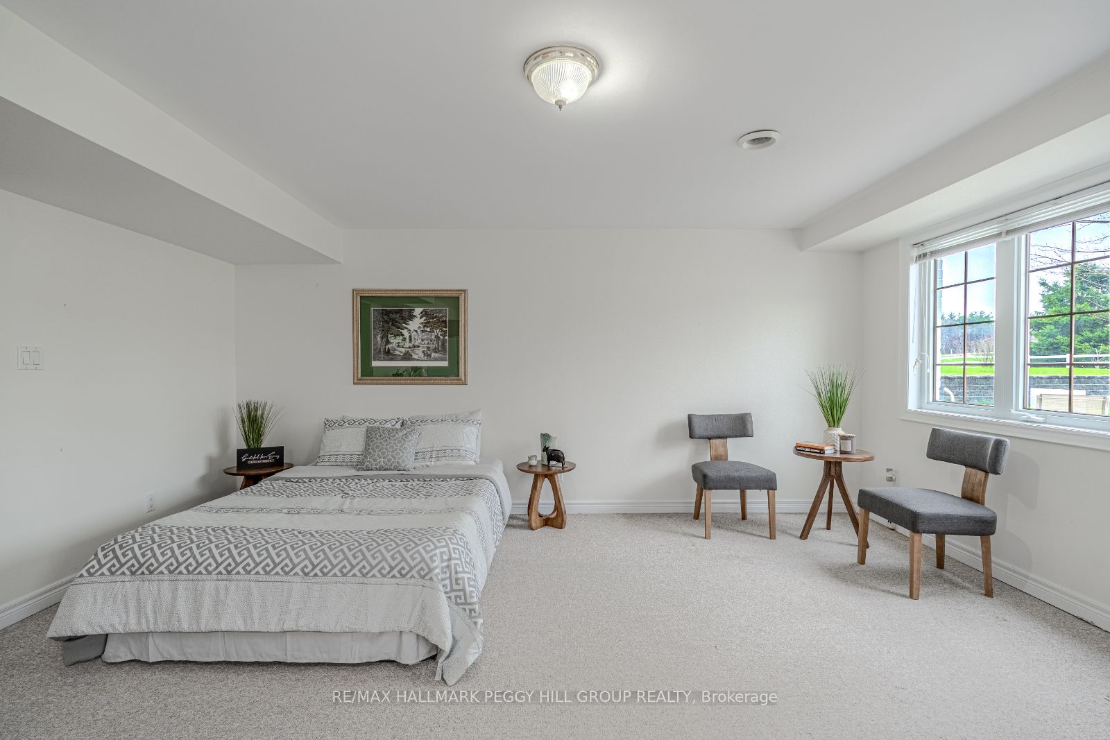 1331 Flos Road 3 E