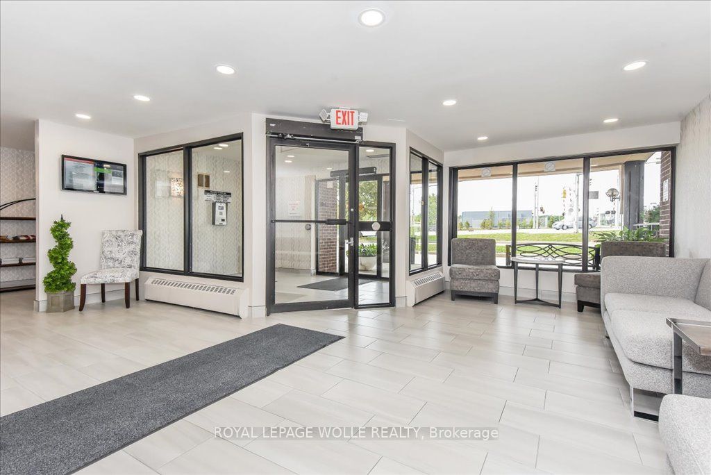 1100 Courtland Avenue E, #208