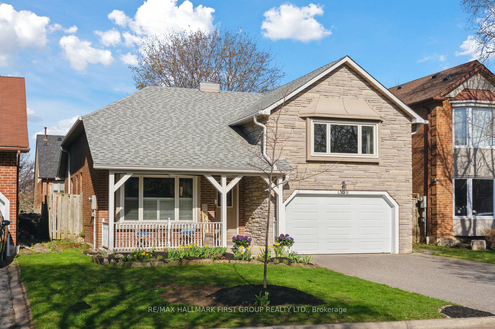 1509 Eagleview Drive, Pickering, ON L1V 5H2