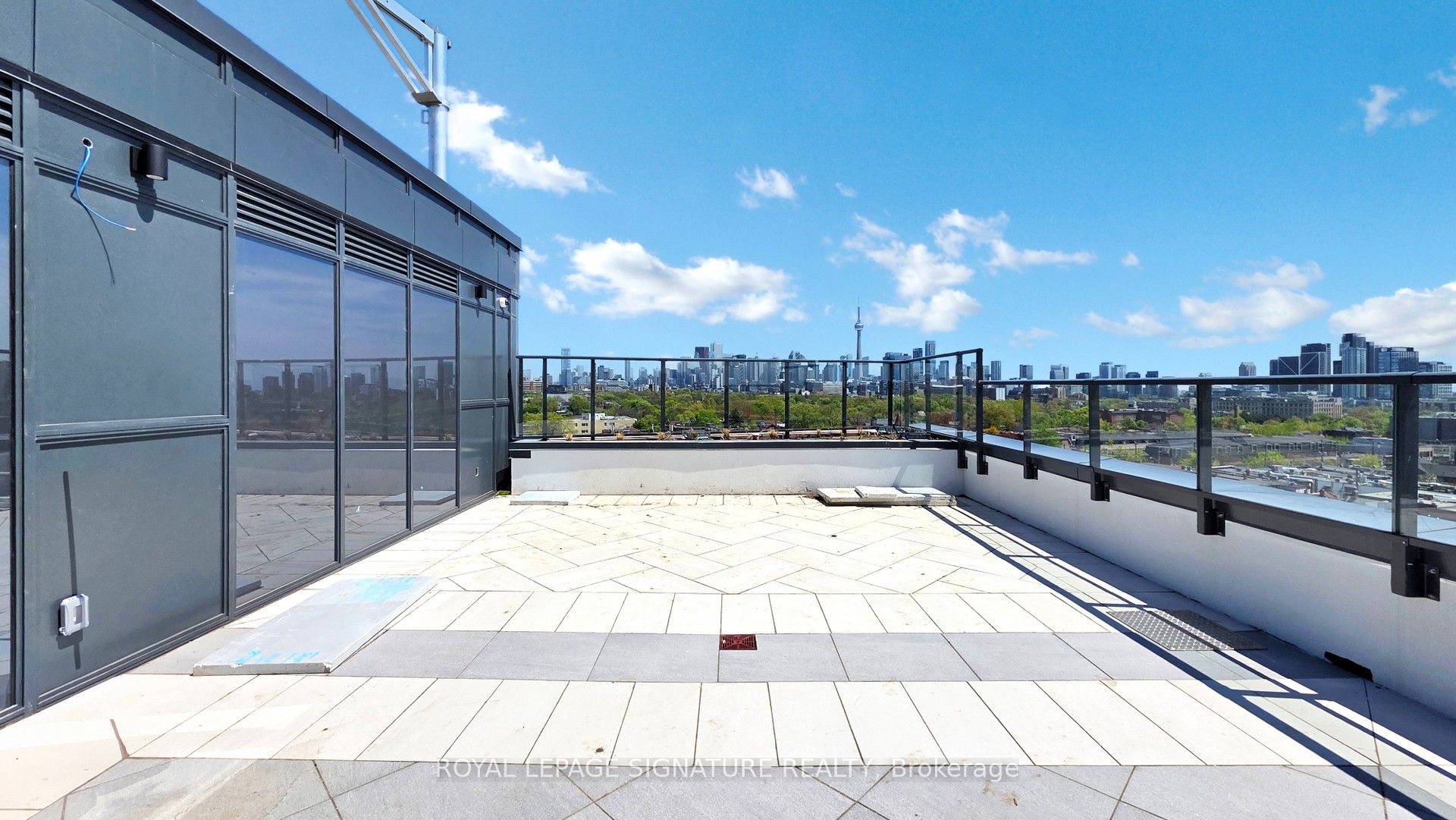 1200 Dundas Street W, #203