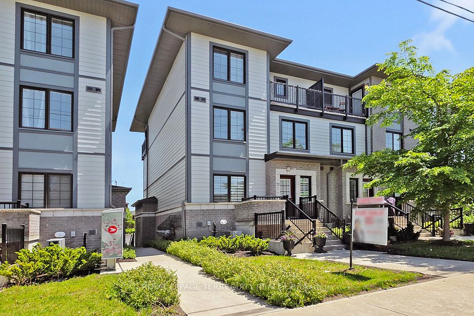 #2 - 15 Forbes Avenue, Toronto, ON M6M 0B5
