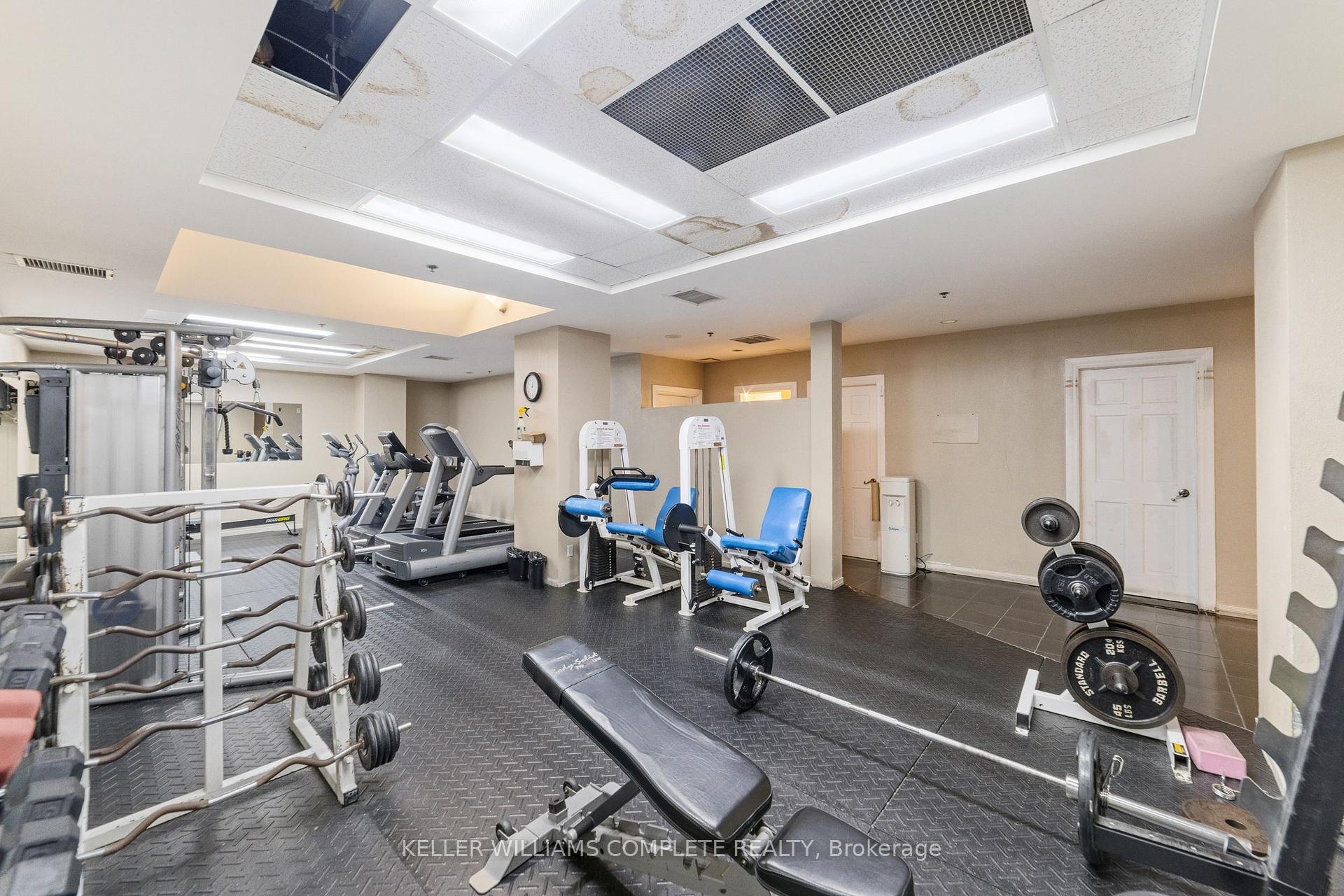 2 Bedrooms Condo at 135 James, Hamilton For sale