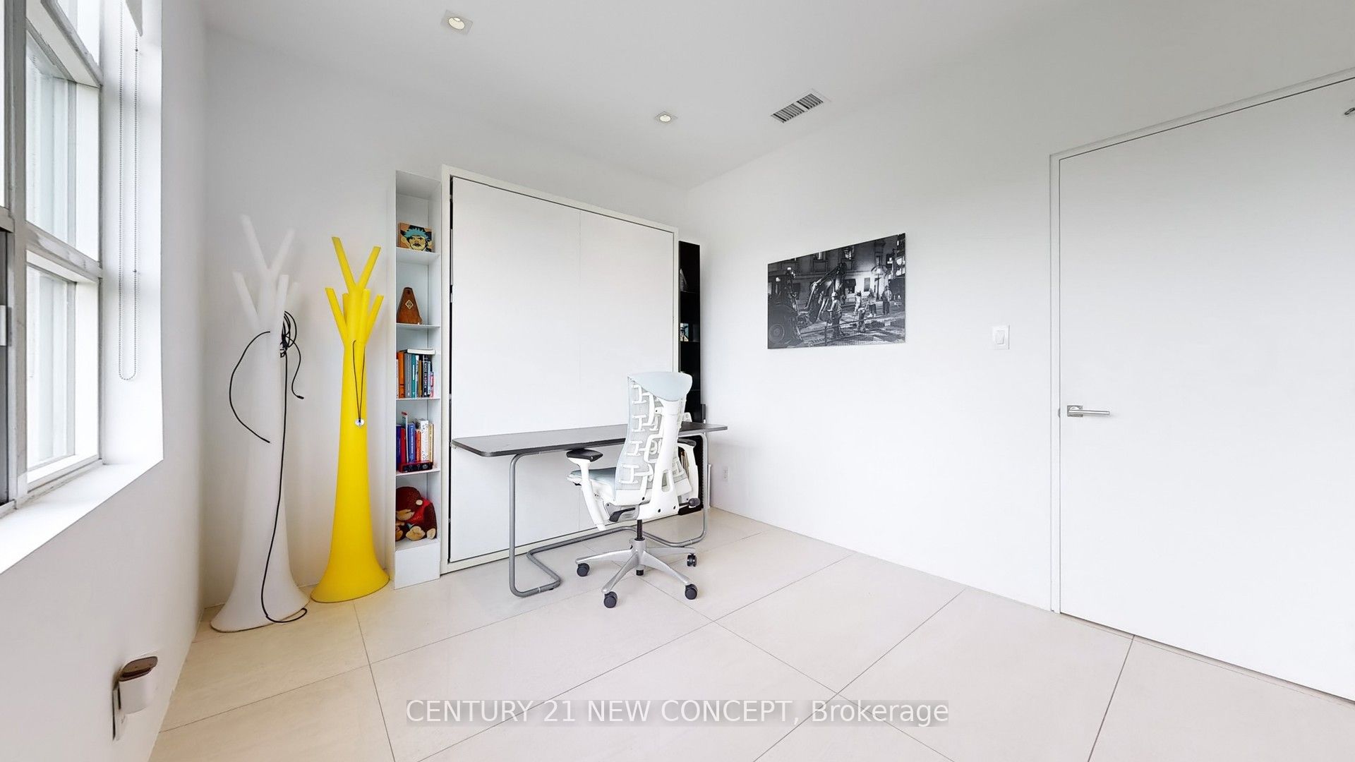 1 Watergarden Way N, #501